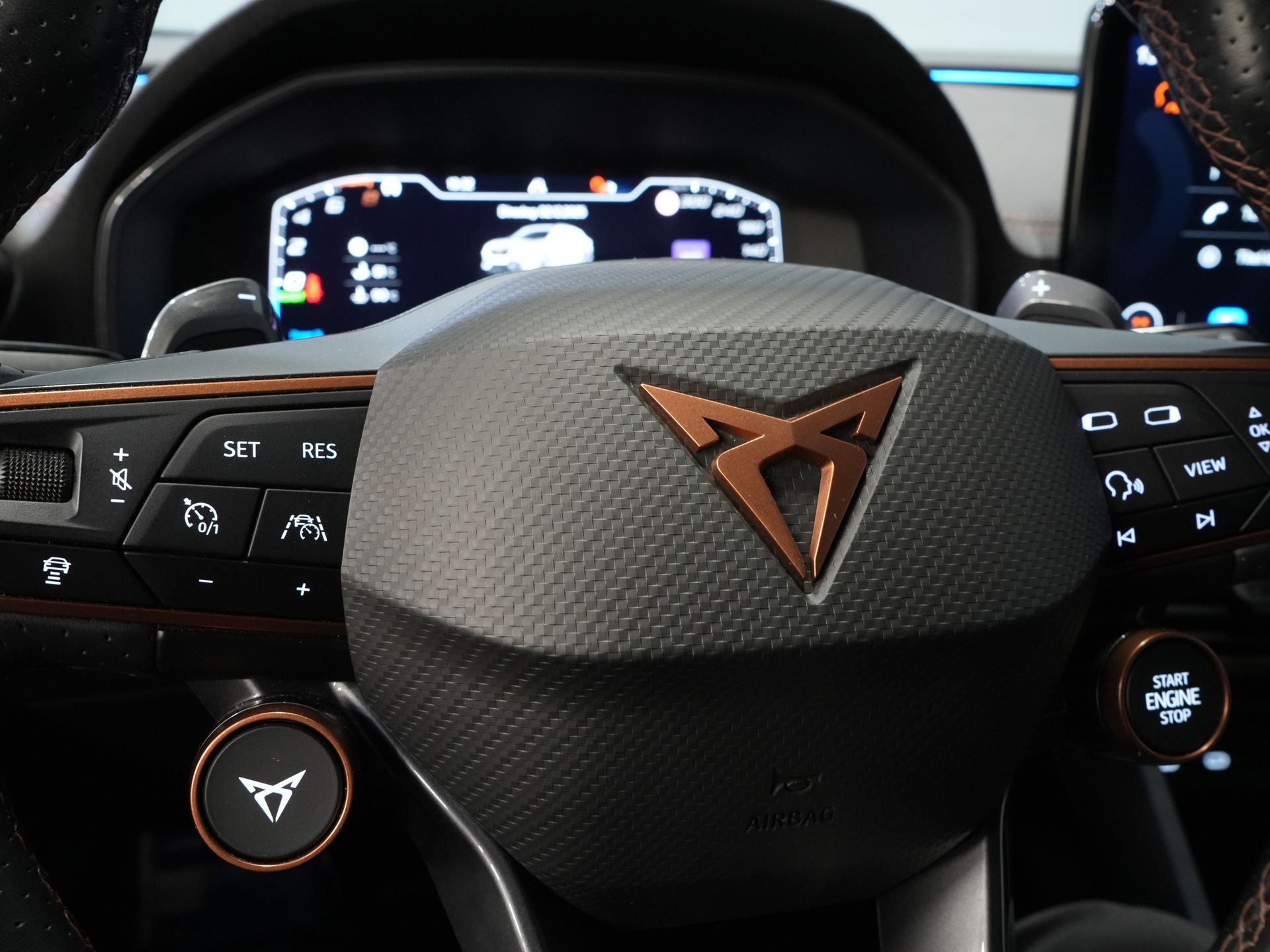 CUPRA Formentor SUV 1.4 e-Hybrid 245 pk VZ Copper Edition Matrix/ Trekhaak/ Adapt.Cruise/ Stoelverw./ Stuurverw./ Navi/ Camera/ Climate 20