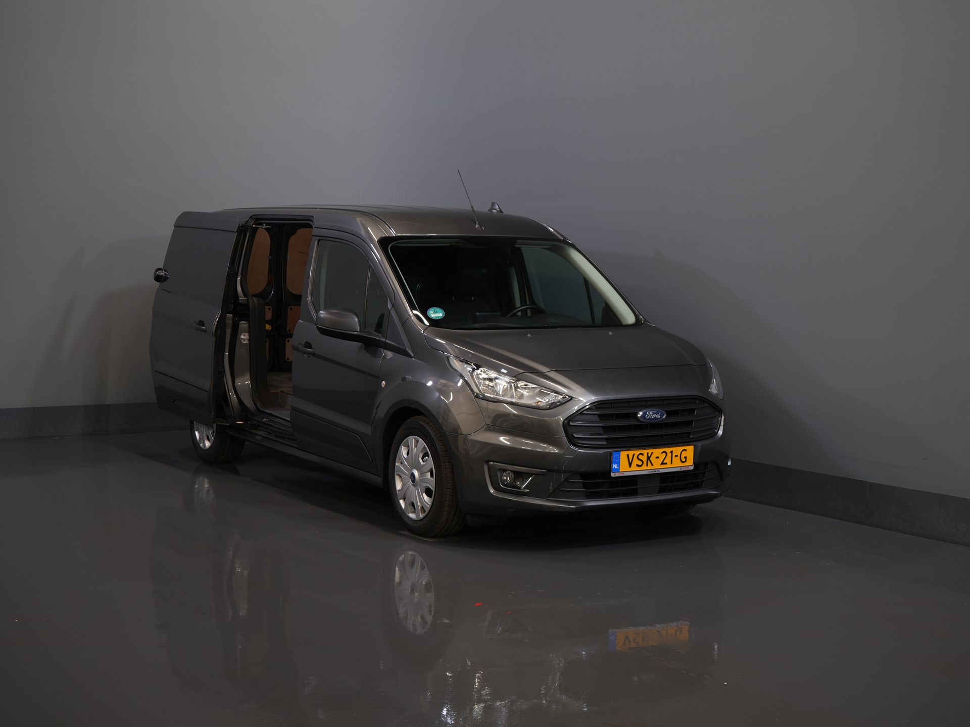 Ford Transit Connect Bestelbus 1.5 TDCI 100 pk Trend L2 BPM VRIJ! DB Riem V.V/ Carplay/ Camera/ Airco/ Navi/ PDC/ Trekhaak 8