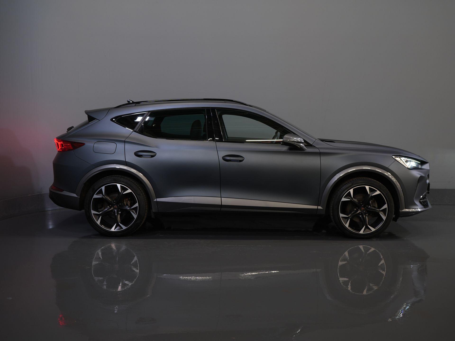 CUPRA Formentor SUV 1.4 TSI e-Hybrid LED/ Adapt. Cruise/ 19