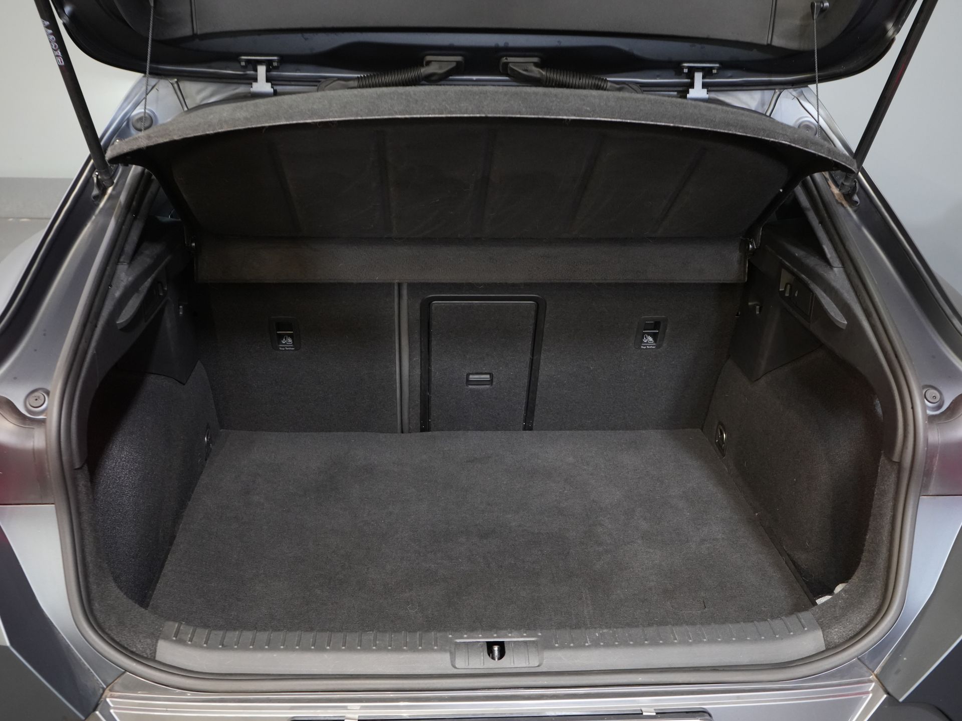 CUPRA Formentor SUV 1.4 TSI e-Hybrid LED/ Adapt. Cruise/ 19