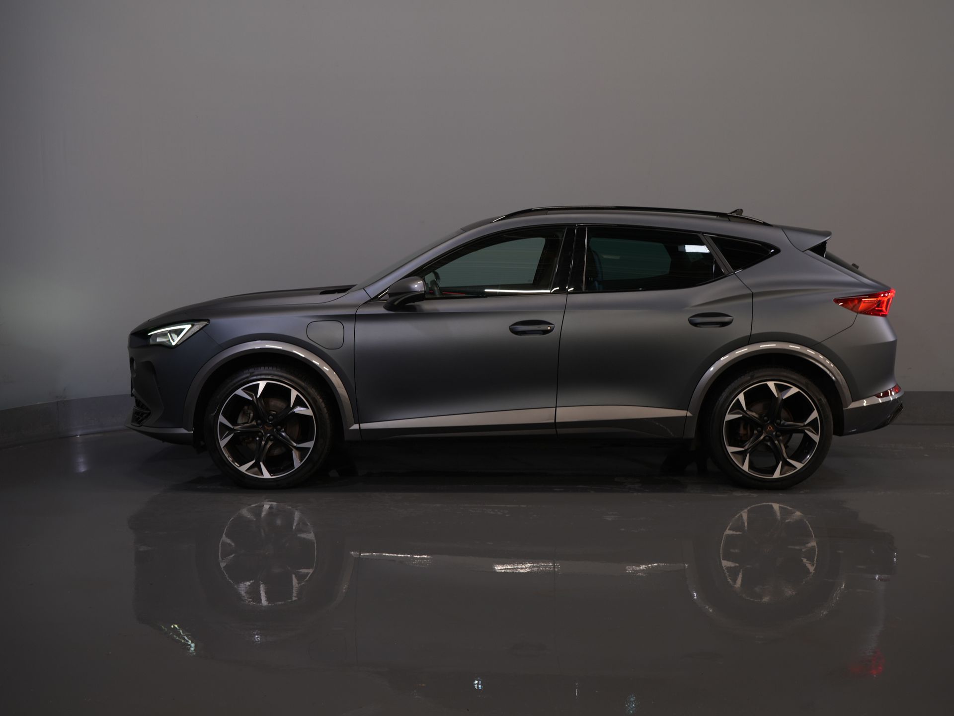 CUPRA Formentor SUV 1.4 TSI e-Hybrid LED/ Adapt. Cruise/ 19