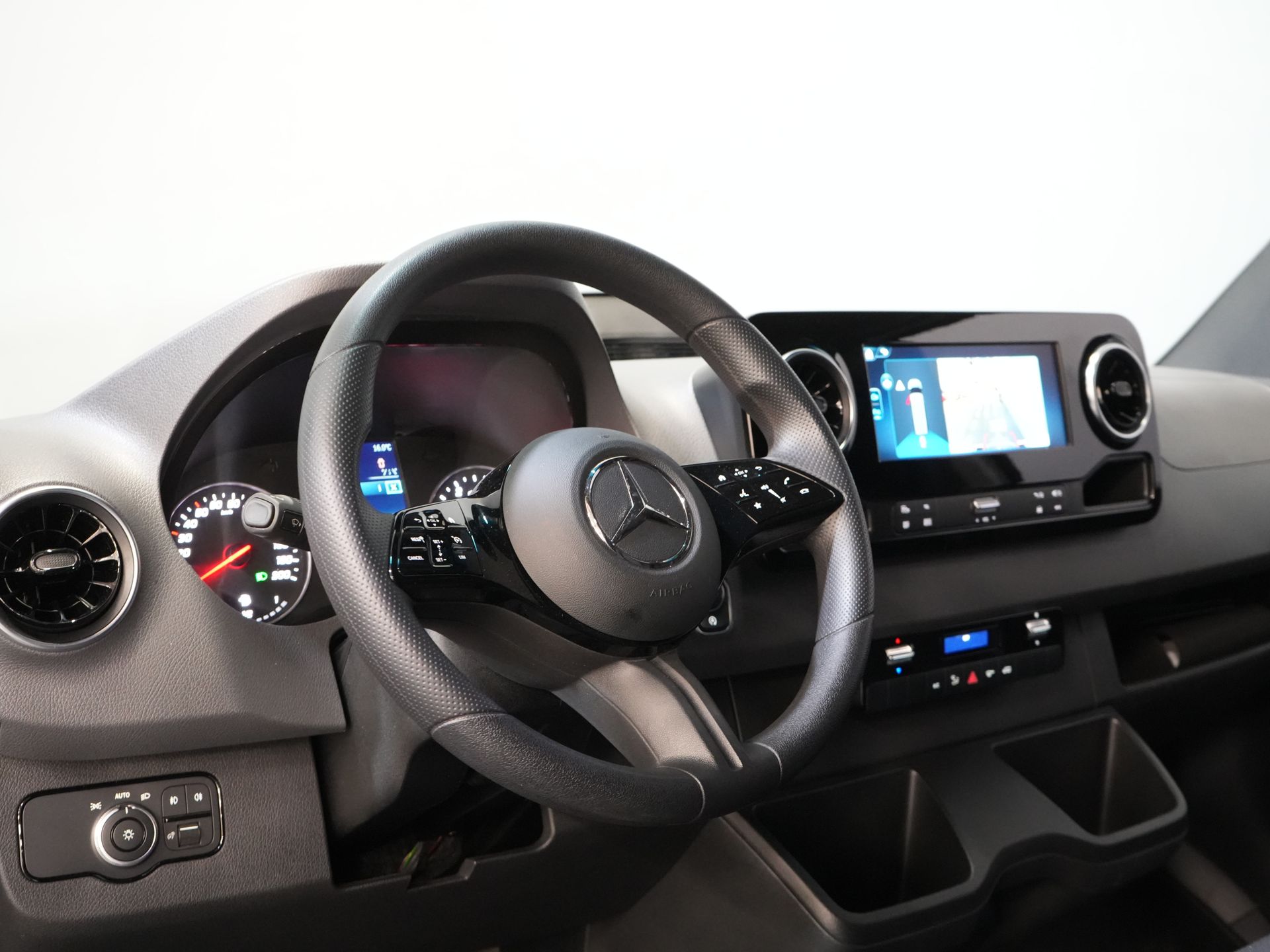 Mercedes-Benz Sprinter Bestelbus 317 Aut. L2H2 BPM VRIJ! LED/ 270 Gr.Deuren/ Gev.Stoel/ Stoelverw./ Navi/ Camera/ PDC/ Betimmerd/ Cruise 13