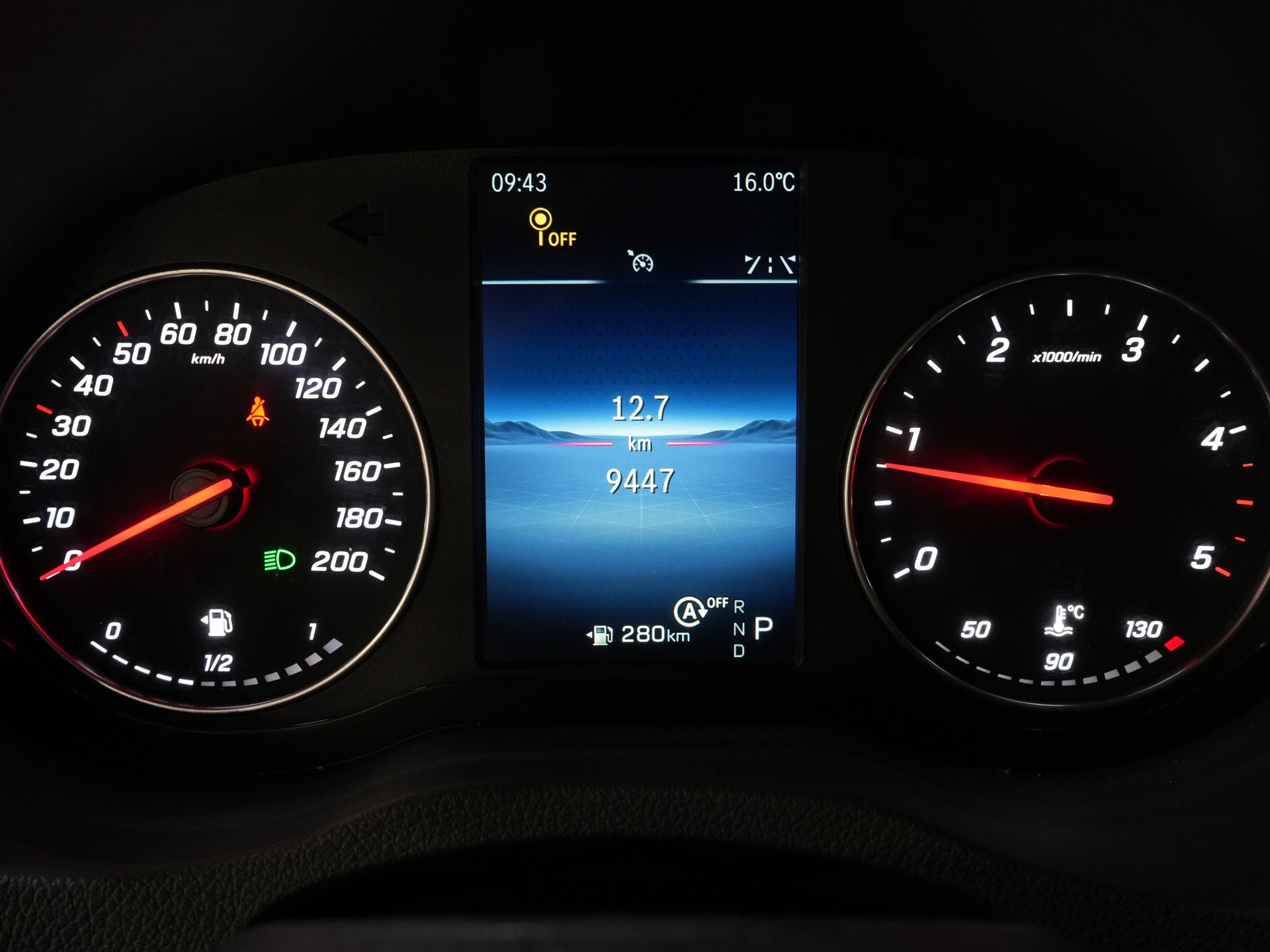 Mercedes-Benz Sprinter Bestelbus 317 Aut. L2H2 BPM VRIJ! LED/ 270 Gr.Deuren/ Gev.Stoel/ Stoelverw./ Navi/ Camera/ PDC/ Betimmerd/ Cruise 19