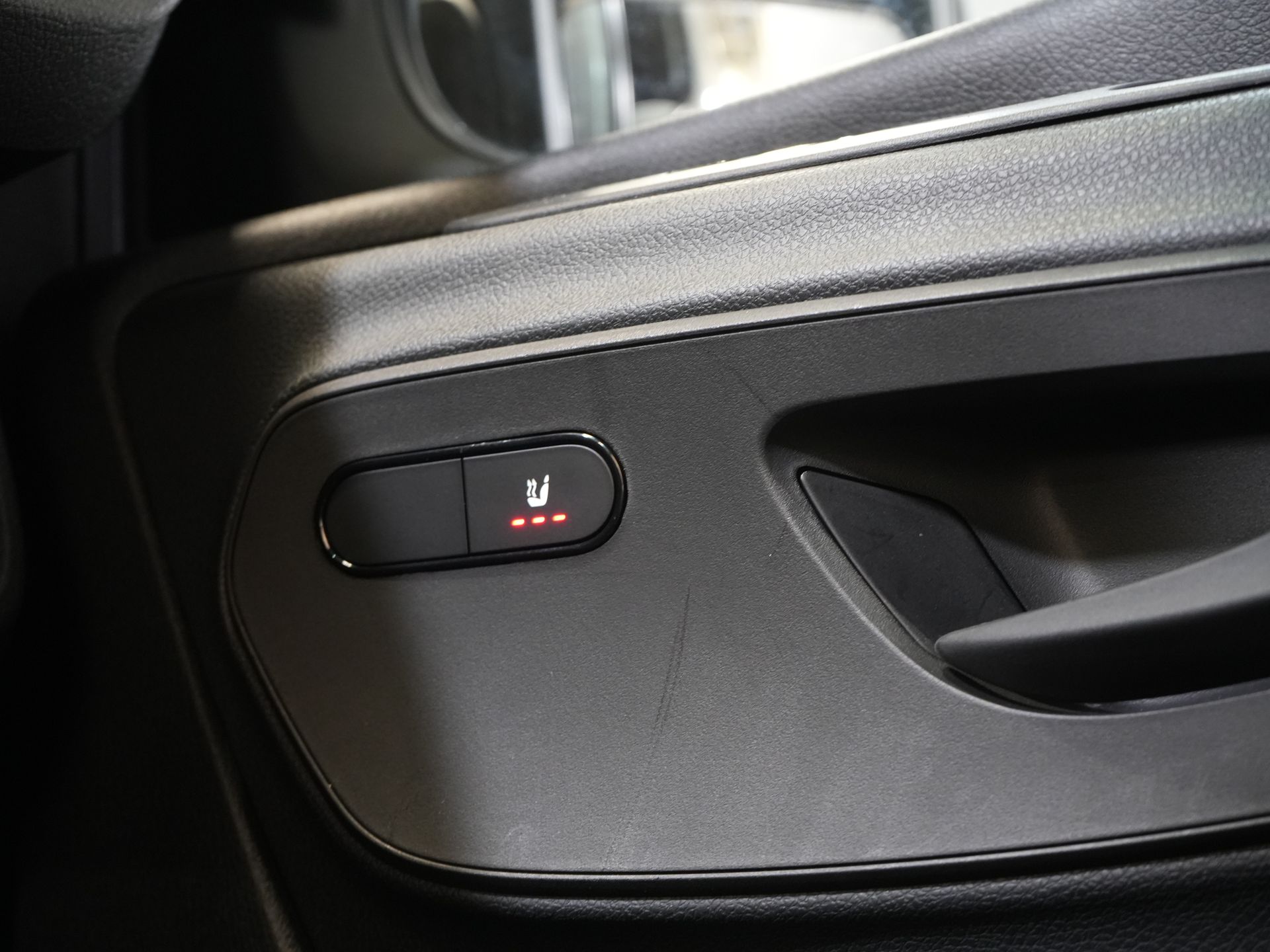 Mercedes-Benz Sprinter Bestelbus 317 Aut. L2H2 BPM VRIJ! LED/ 270 Gr.Deuren/ Gev.Stoel/ Stoelverw./ Navi/ Camera/ PDC/ Betimmerd/ Cruise 24