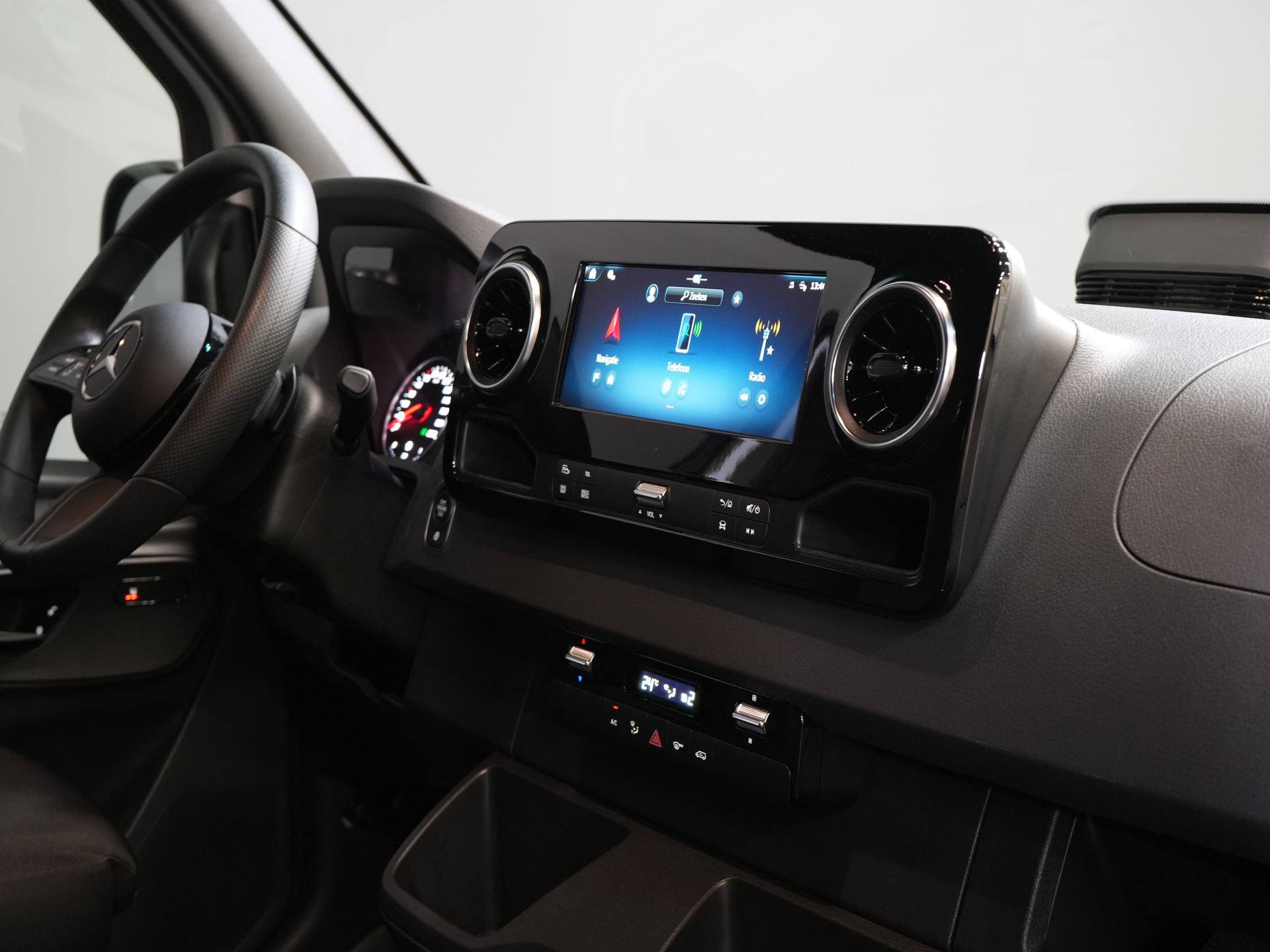 Mercedes-Benz Sprinter Bestelbus 317 Aut. L2H2 BPM VRIJ! LED/ 270 Gr.Deuren/ Gev.Stoel/ Stoelverw./ Navi/ Camera/ PDC/ Betimmerd/ Cruise 2