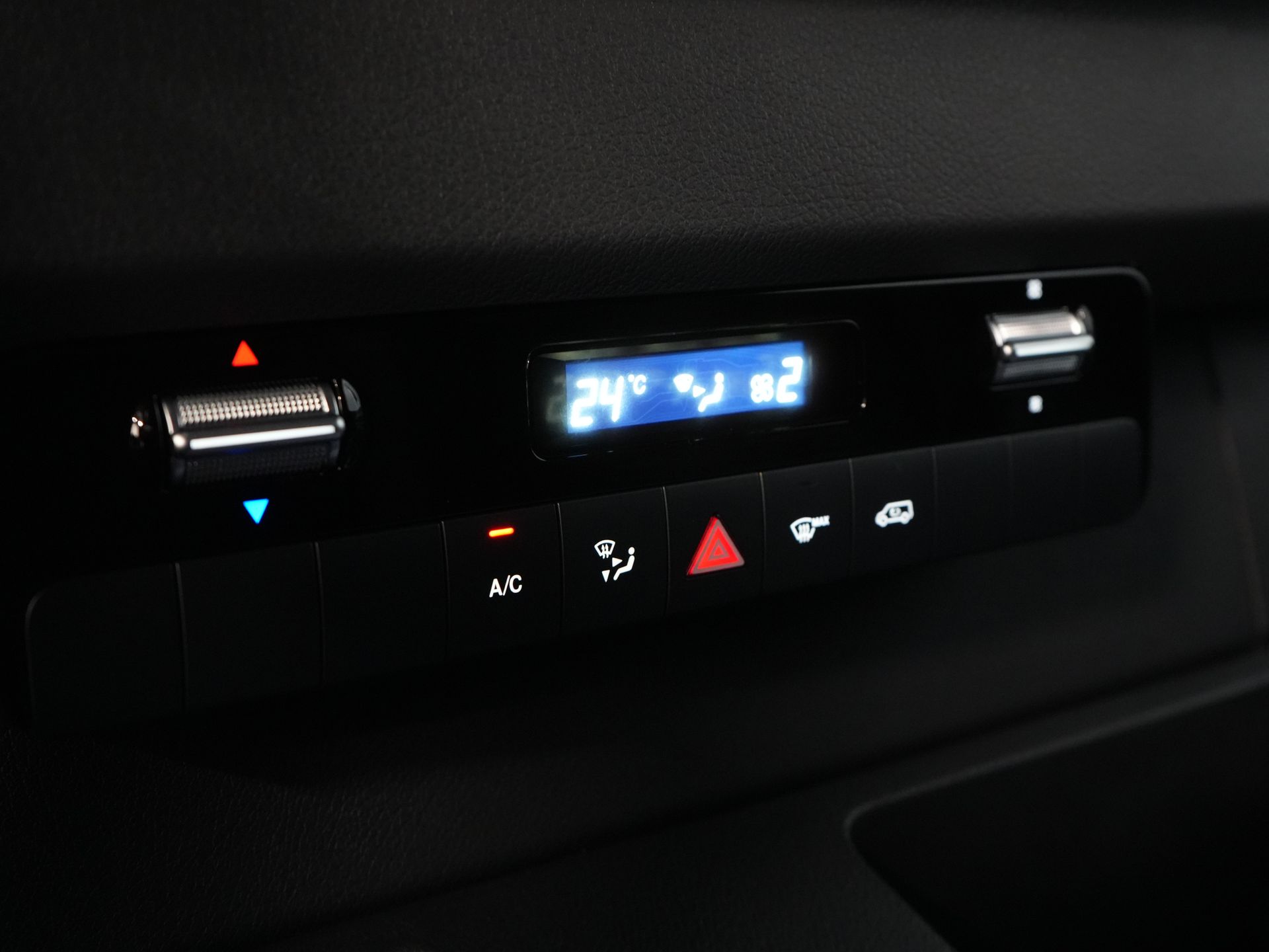 Mercedes-Benz Sprinter Bestelbus 317 Aut. L2H2 BPM VRIJ! LED/ 270 Gr.Deuren/ Gev.Stoel/ Stoelverw./ Navi/ Camera/ PDC/ Betimmerd/ Cruise 20