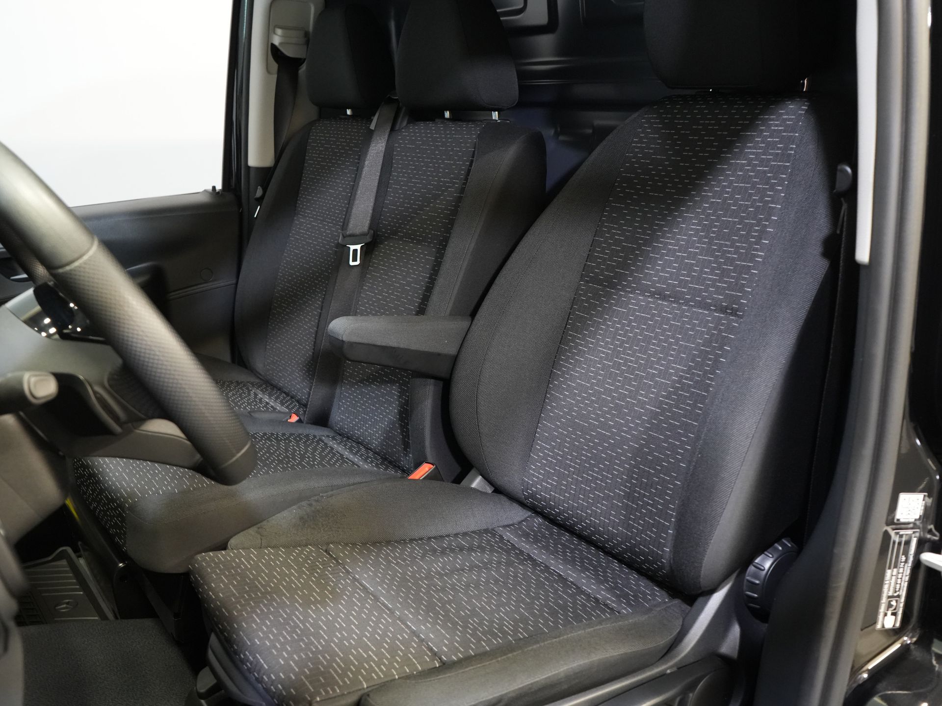 Mercedes-Benz Vito Bestelbus 116 CDI Aut. L2 BPM VRIJ! LED/ Carplay/ 270Gr.Deuren/ Stoelverw./ Navi/ Camera/ Cruise/ PDC/ Trekhaak 11