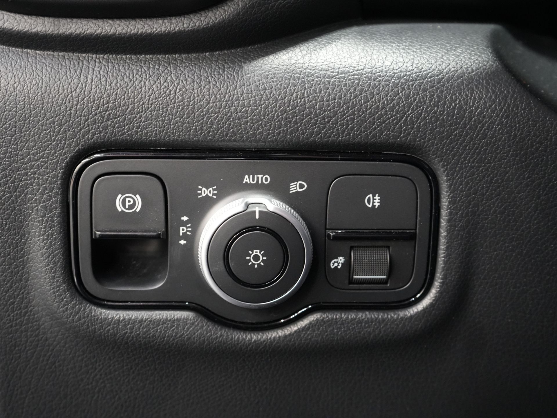 Mercedes-Benz Vito Bestelbus 116 CDI Aut. L2 BPM VRIJ! LED/ Carplay/ 270Gr.Deuren/ Stoelverw./ Navi/ Camera/ Cruise/ PDC/ Trekhaak 19