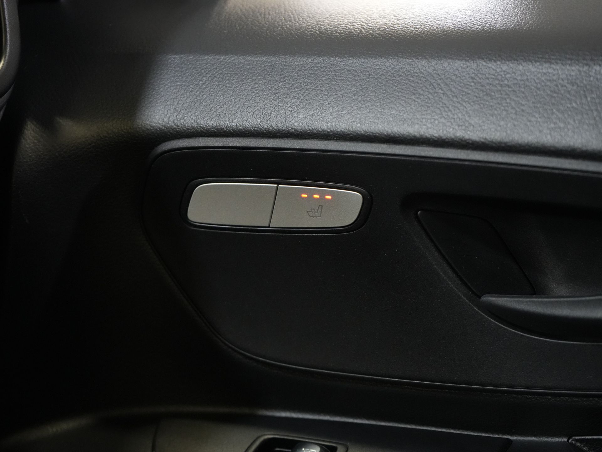 Mercedes-Benz Vito Bestelbus 116 CDI Aut. L2 BPM VRIJ! LED/ Carplay/ 270Gr.Deuren/ Stoelverw./ Navi/ Camera/ Cruise/ PDC/ Trekhaak 28