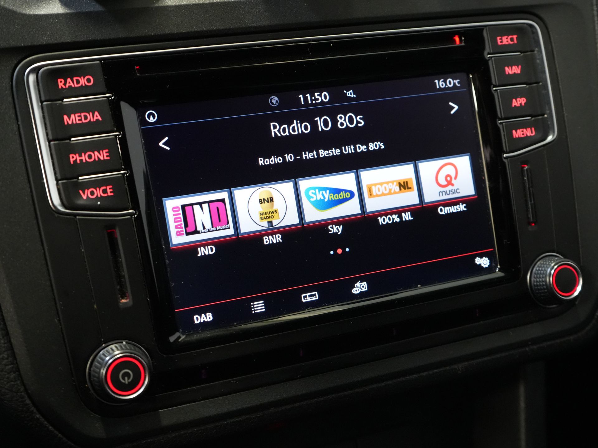 Volkswagen Caddy Bestelbus 2.0 TDI 100 pk C-Edition DSG Aut. BPM VRIJ! Bi-Xenon/ Adapt. Cruise/ Leder/ Climate/ Alarm III/ Carplay/ Stoelverw./ Roofrails/  22