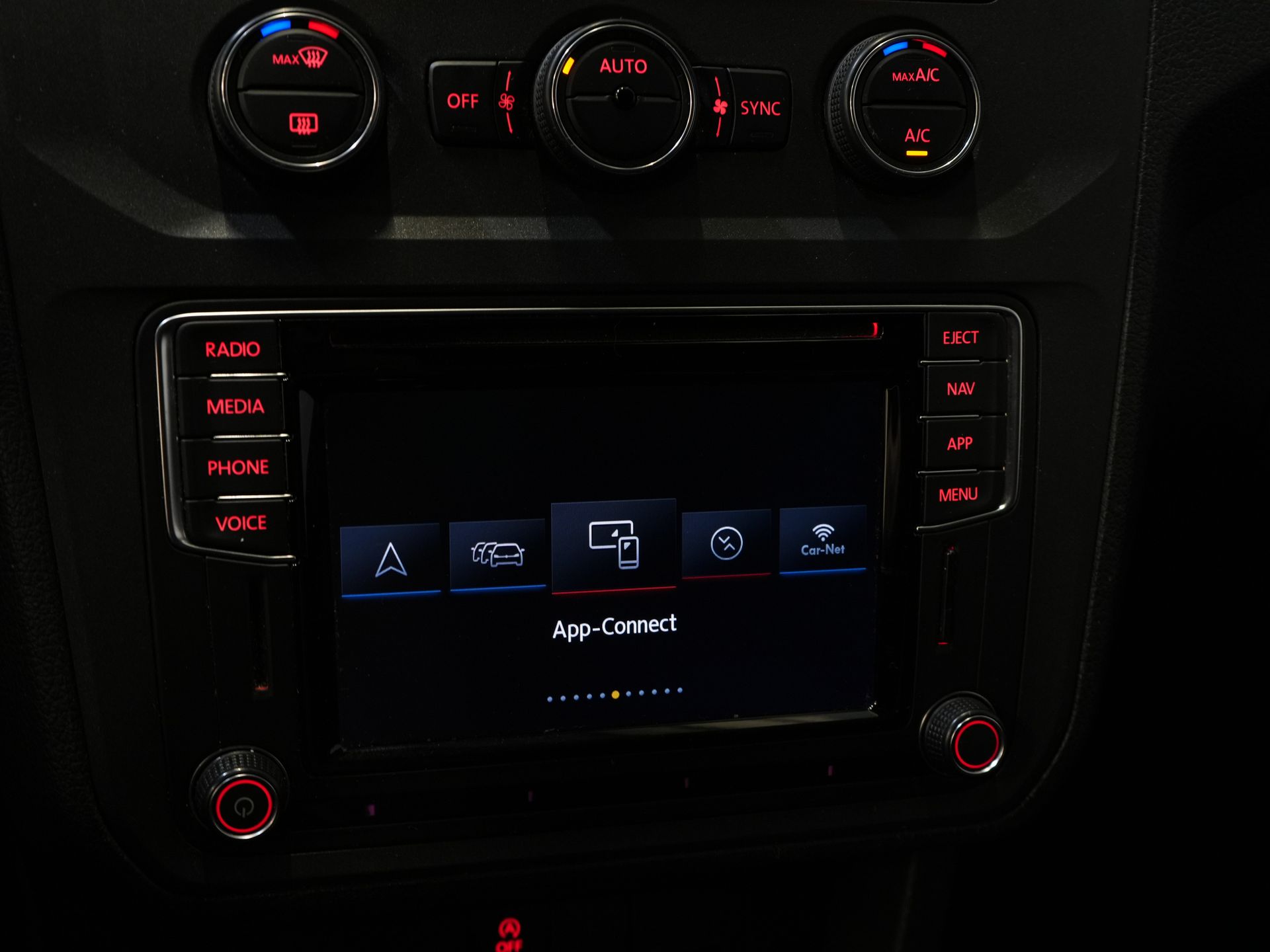 Volkswagen Caddy Bestelbus 2.0 TDI 100 pk C-Edition DSG Aut. BPM VRIJ! Bi-Xenon/ Adapt. Cruise/ Leder/ Climate/ Alarm III/ Carplay/ Stoelverw./ Roofrails/  24