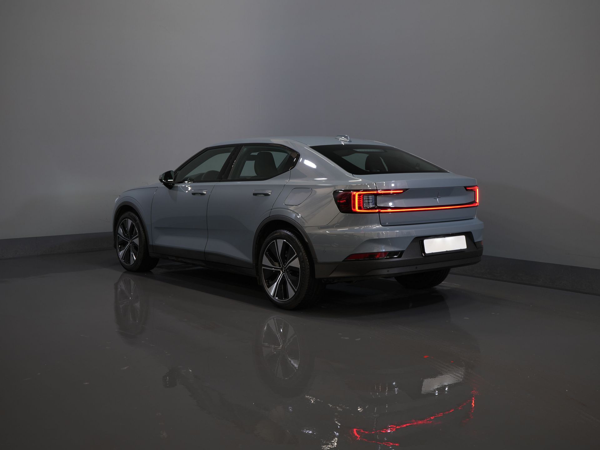 Polestar 2 Sedan Long Range 78 kWh 551 km WLTP 94% SOH LED/ Adapt.Cruise/ Memory/ Stoelverw./ Carplay/ Navi/ Climate 1
