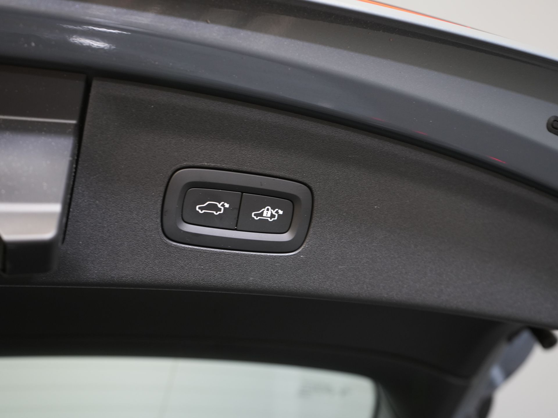 Polestar 2 Sedan Long Range 78 kWh 551 km WLTP 94% SOH LED/ Adapt.Cruise/ Memory/ Stoelverw./ Carplay/ Navi/ Climate 15