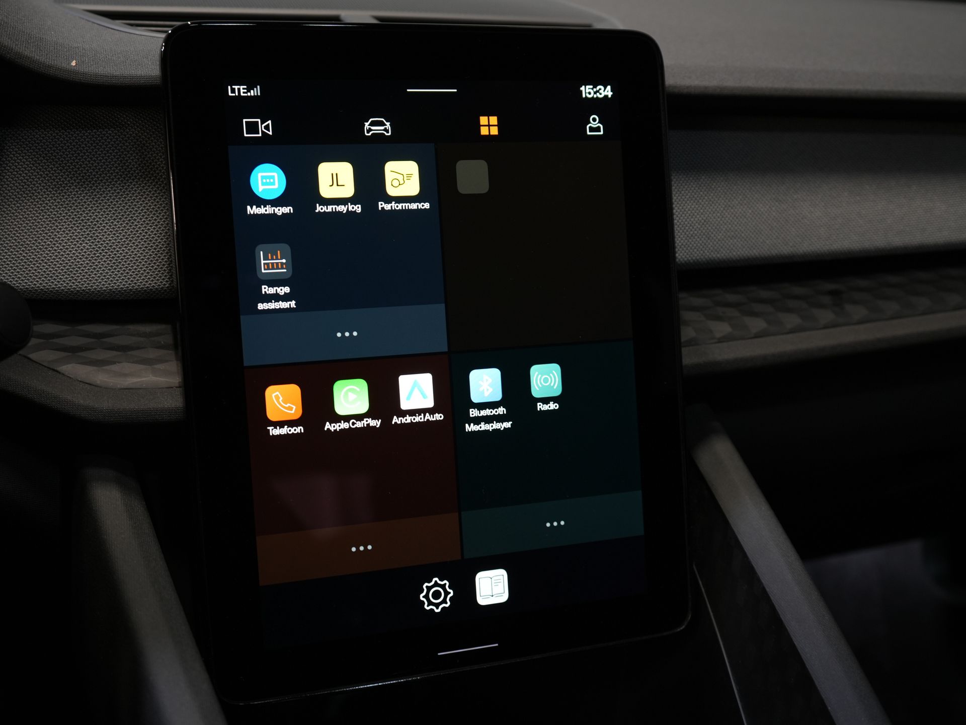 Polestar 2 Sedan Long Range 78 kWh 551 km WLTP 94% SOH LED/ Adapt.Cruise/ Memory/ Stoelverw./ Carplay/ Navi/ Climate 29