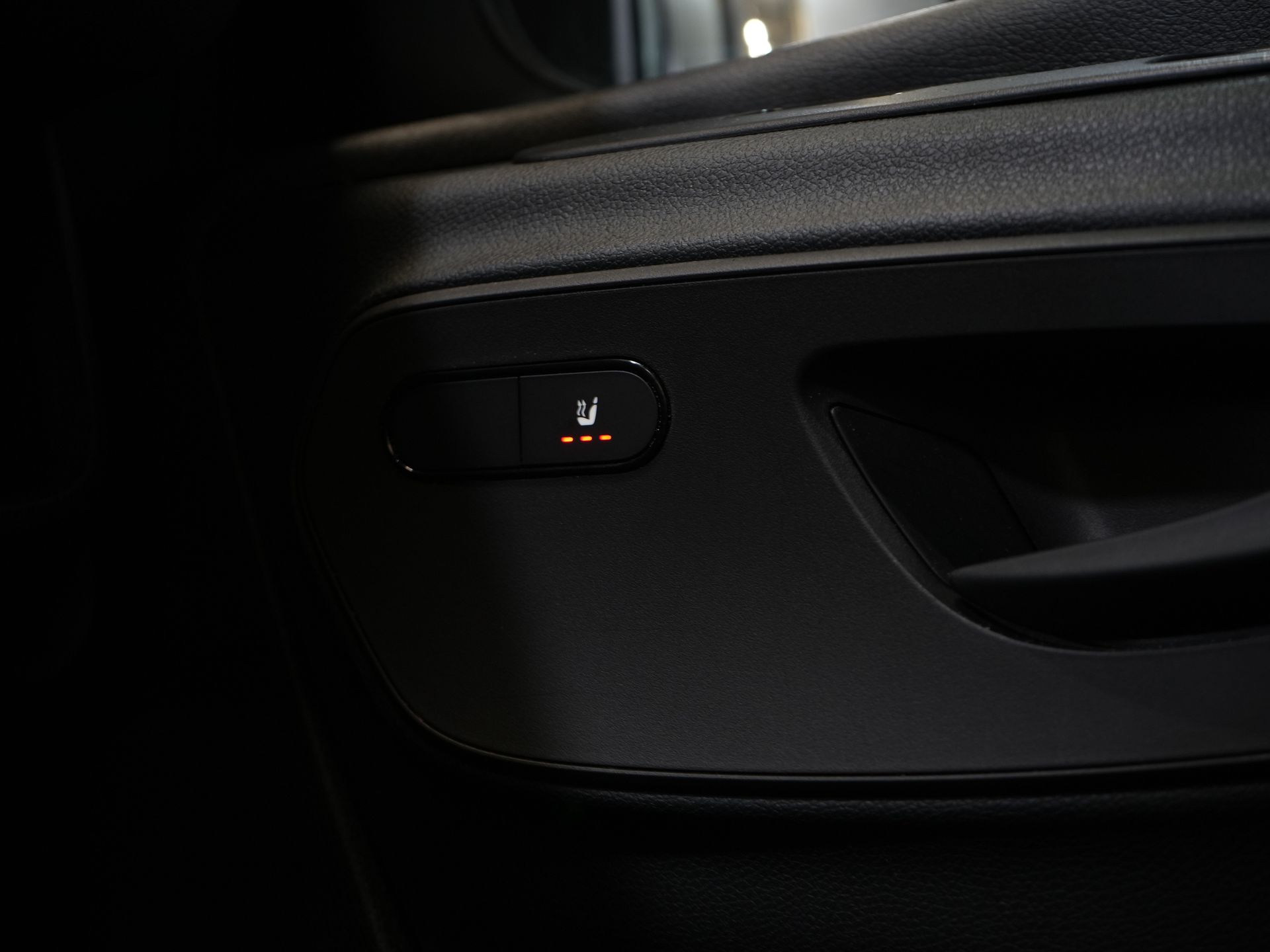 Mercedes-Benz Sprinter Bestelbus 317 CDI Aut. L2H2 BPM VRIJ! LED/ Gev.Stoel/ 270Gr.Deuren/ Stoelverw./ Navi/ Camera/ PDC/ Cruise 24