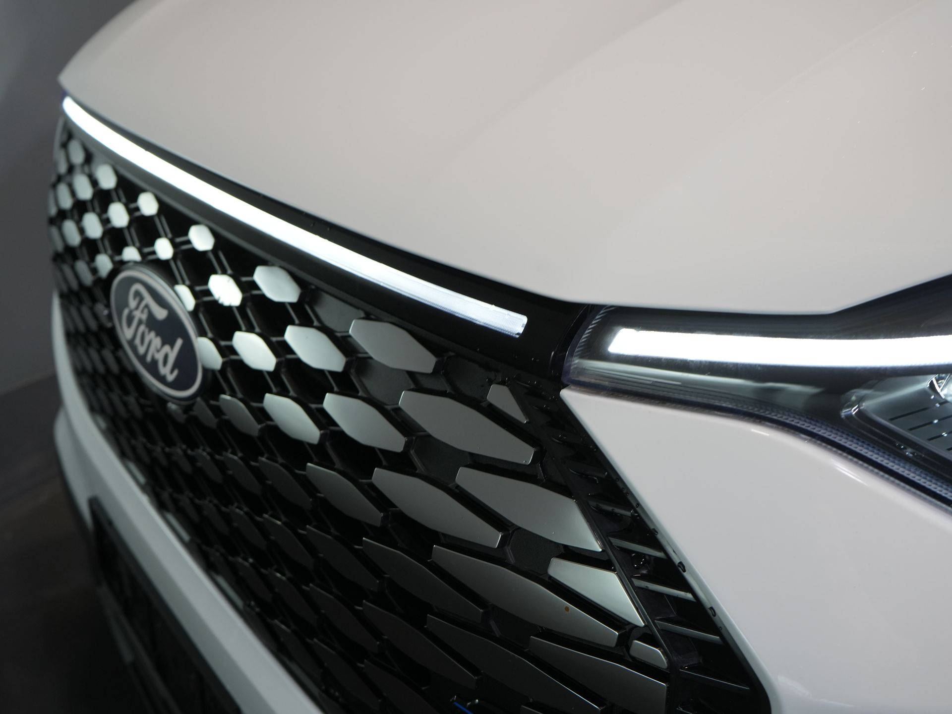 Ford E-Transit Custom Bestelbus 320 Trend 65 kWh 330 km WLTP LED/ Snellader/ 2.3t Trekverm./ Stoelverw./ Carplay/ Climate/ Camera/ PDC/ Cruise 27