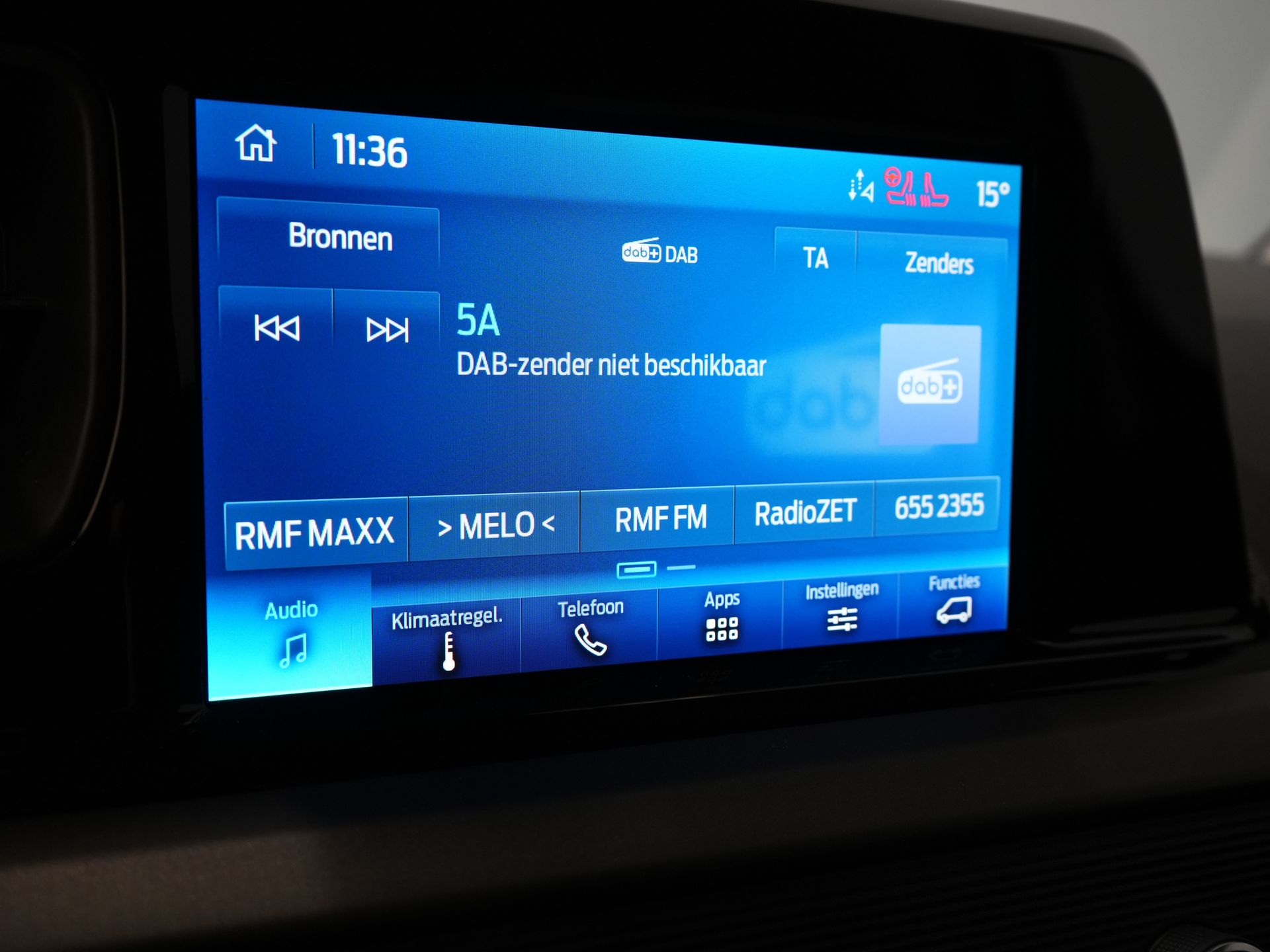 Ford Transit Courier Bestelbus 1.5 TDCi 100 pk Limited BPM VRIJ! Virtual Cockpit/ Stoelverw./ Stuurverw./ Carplay/ Camera/ PDC/ LMV/ Climate/ Cruise 21