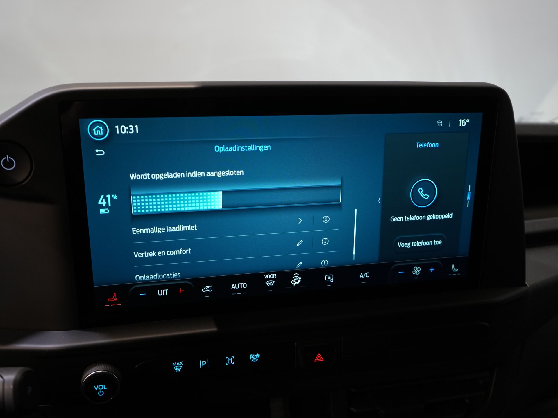 Ford E-Transit Custom Bestelbus 320 Trend 65 kWh 330 km WLTP LED/ Snellader/ 2.3t Trekverm./ Stoelverw./ Carplay/ Climate/ Camera/ PDC/ Cruise 22