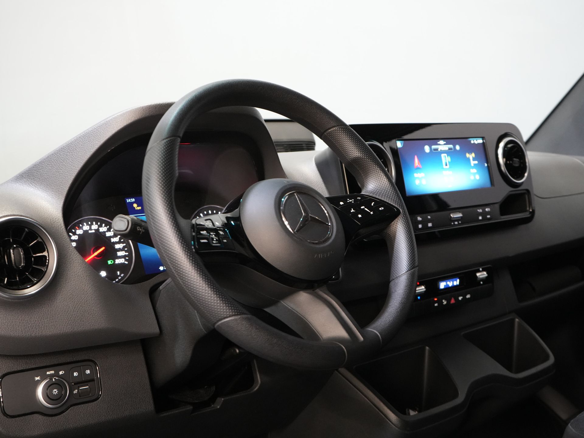 Mercedes-Benz Sprinter Bestelbus 317 CDI Aut. L2H2 LED/ Gev.Stoel/ 270 Gr.Deuren/ Stoelverw./ Navi/ Camera/ PDC/ Cruise/ Airco 13