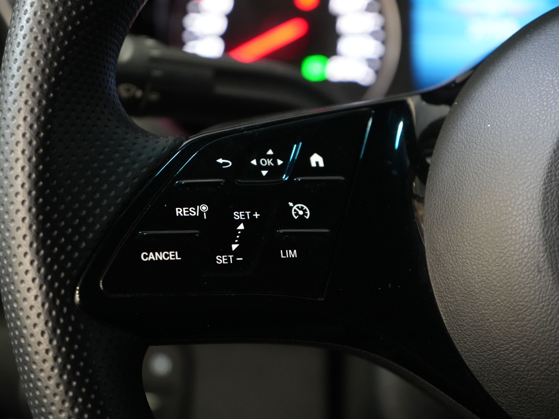 Mercedes-Benz Sprinter Bestelbus 317 CDI Aut. L2H2 LED/ Gev.Stoel/ 270 Gr.Deuren/ Stoelverw./ Navi/ Camera/ PDC/ Cruise/ Airco 18