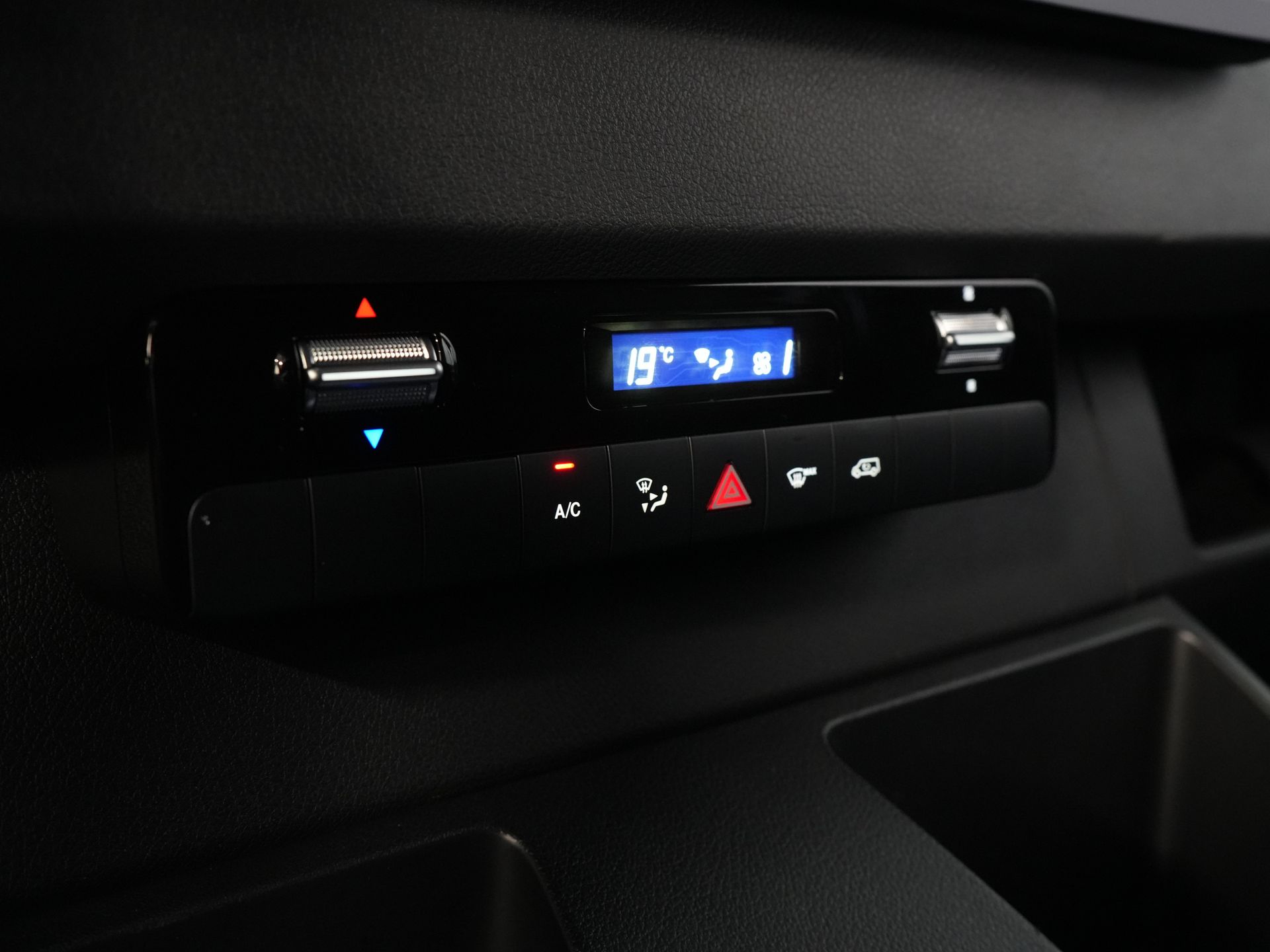 Mercedes-Benz Sprinter Bestelbus 317 CDI Aut. L2H2 LED/ Gev.Stoel/ 270 Gr.Deuren/ Stoelverw./ Navi/ Camera/ PDC/ Cruise/ Airco 20