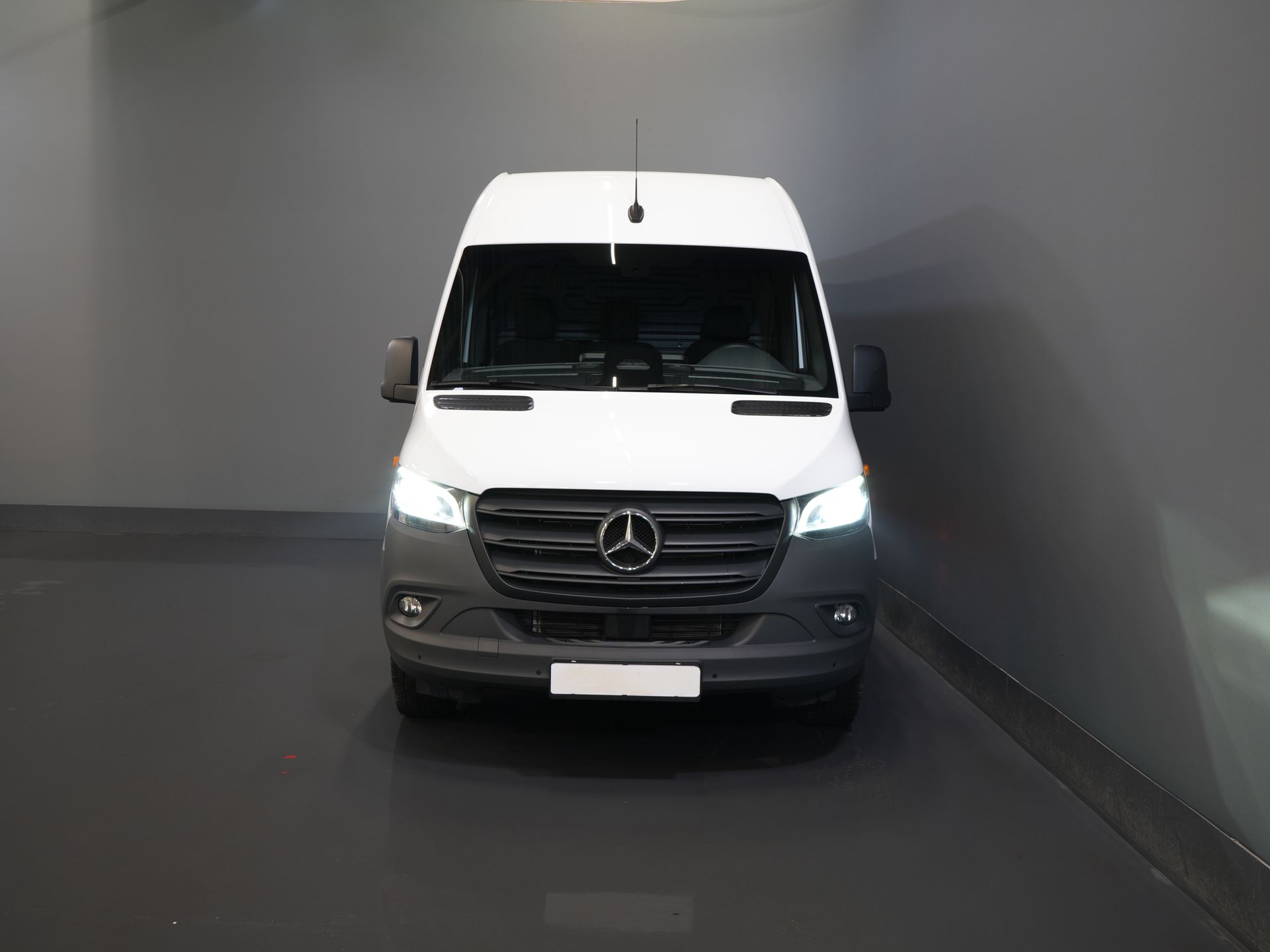 Mercedes-Benz Sprinter Bestelbus 317 CDI Aut. L2H2 LED/ Gev.Stoel/ 270 Gr.Deuren/ Stoelverw./ Navi/ Camera/ PDC/ Cruise/ Airco 6