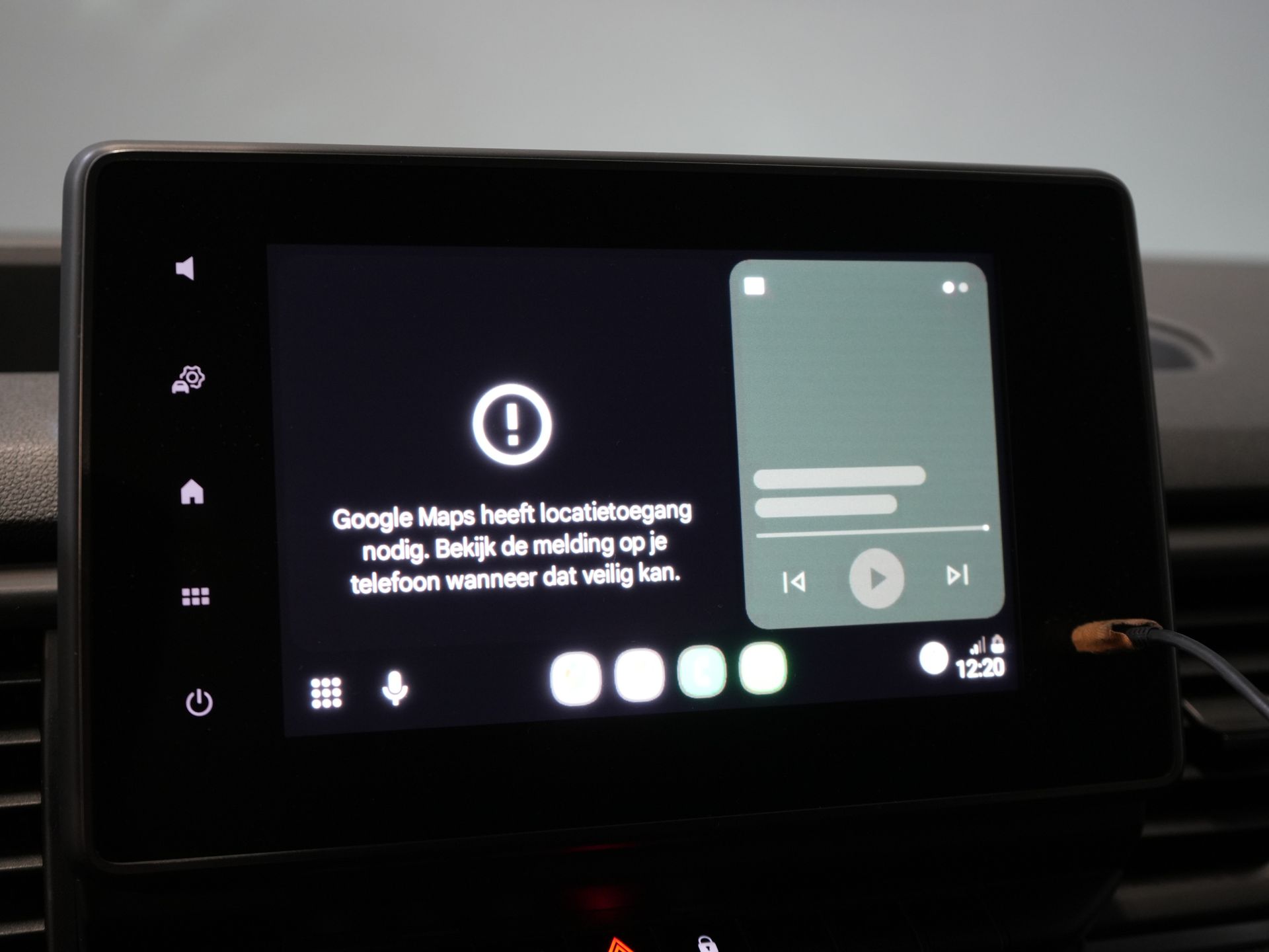 Renault Trafic Bestelbus 2.0 dCi 150 pk Aut. L2 DC Dubbel Cabine NL Auto/ 2xSchuifdeur/ LED/ Carplay/ Climate/ Camera/ PDC/ LMV 25