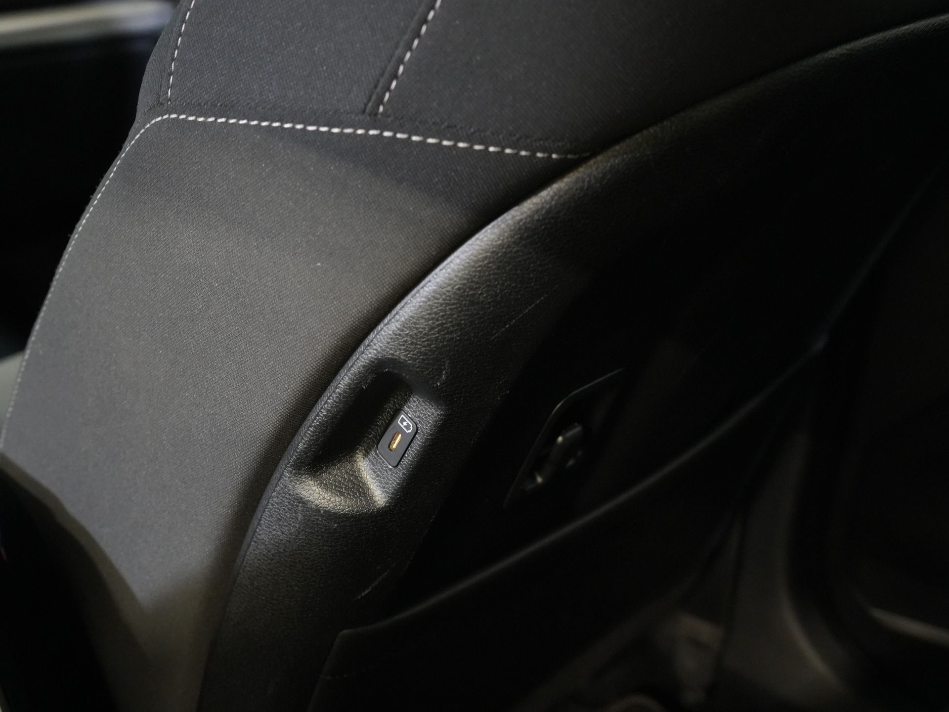 Kia Sportage SUV 1.6 T-GDi Plug-in Hybrid AWD DynamicLine LED/ Virtual Cockpit/ Adapt.Cruise/ Stoelverw./ Stuurverw./ Navi/ Carplay/ Climate/ Cam 19