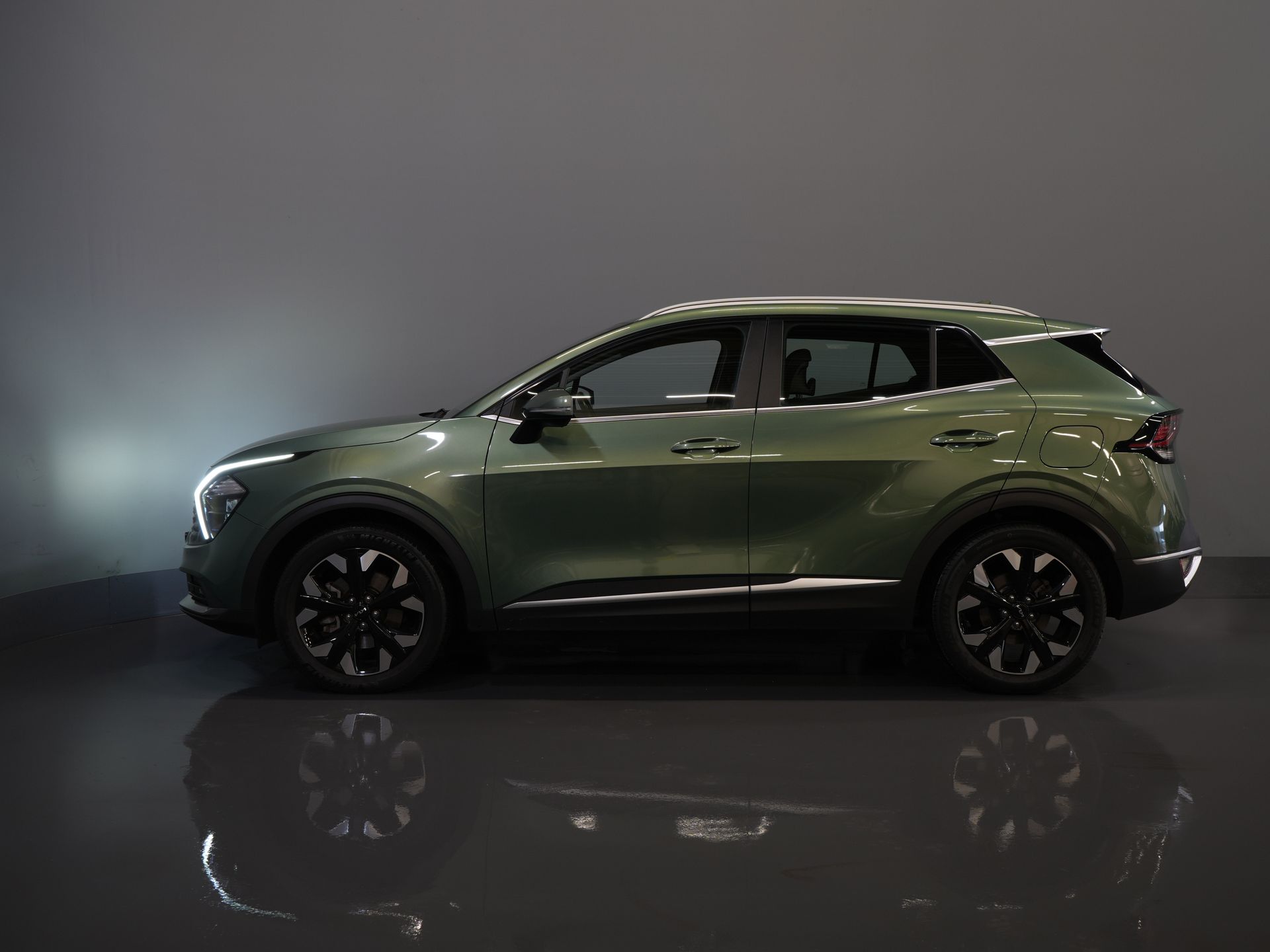 Kia Sportage SUV 1.6 T-GDi Plug-in Hybrid AWD DynamicLine LED/ Virtual Cockpit/ Adapt.Cruise/ Stoelverw./ Stuurverw./ Navi/ Carplay/ Climate/ Cam 9