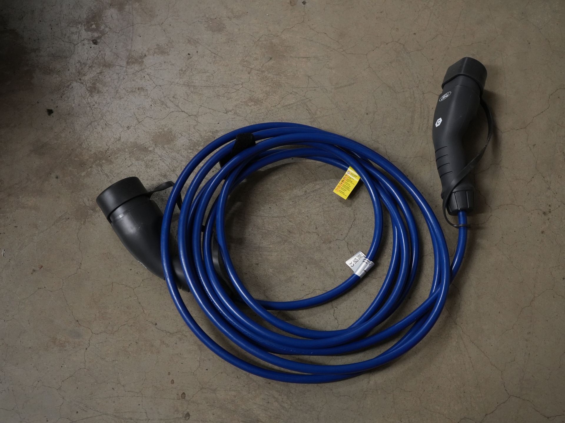 Ford Kuga SUV 2.5 PHEV 225 pk Titanium Navi/ Carplay/ Stoelverw./ Stuurverw./ Camera/ PDC/ Climate 15