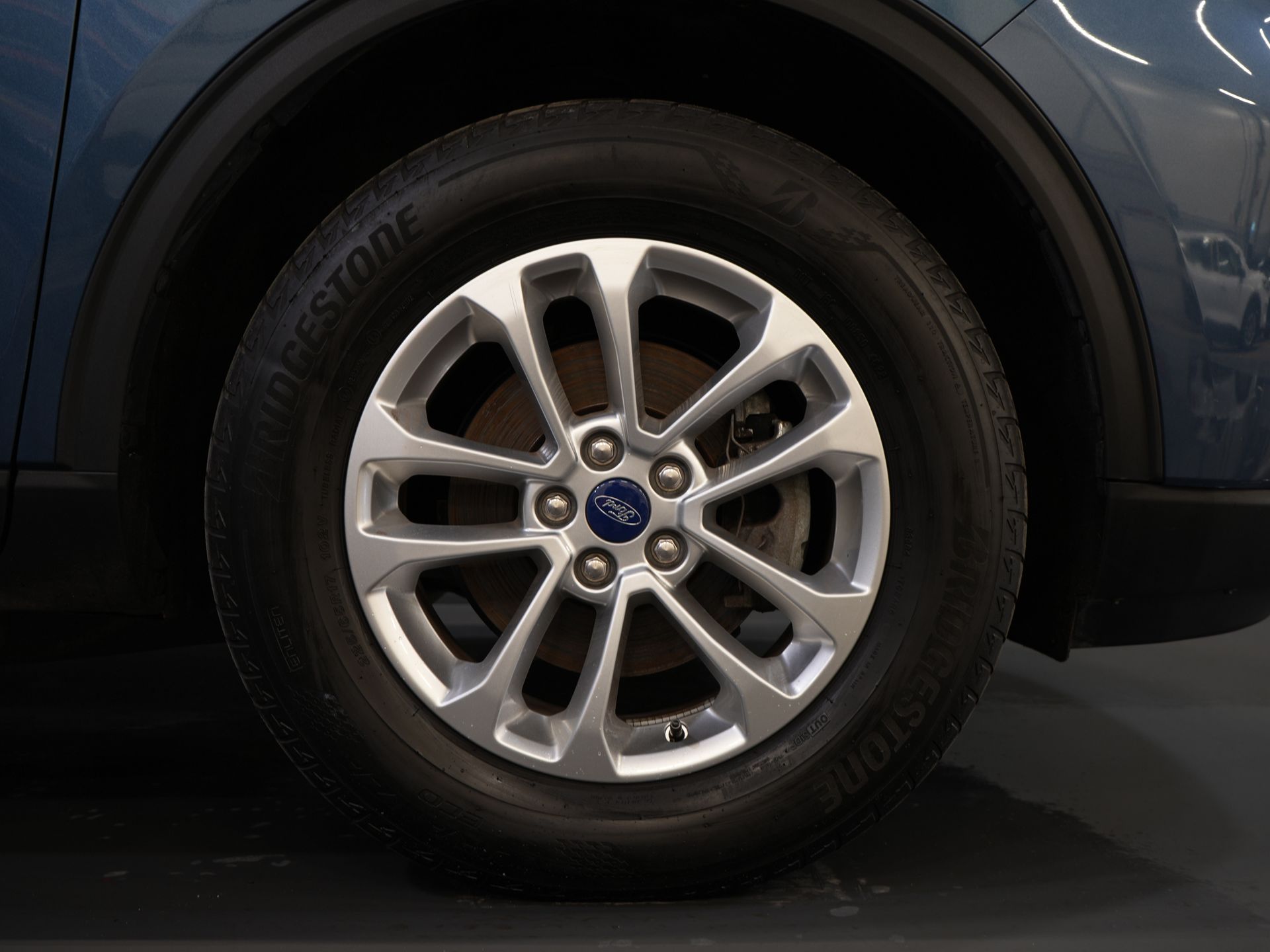 Ford Kuga SUV 2.5 PHEV 225 pk Titanium Navi/ Carplay/ Stoelverw./ Stuurverw./ Camera/ PDC/ Climate 8