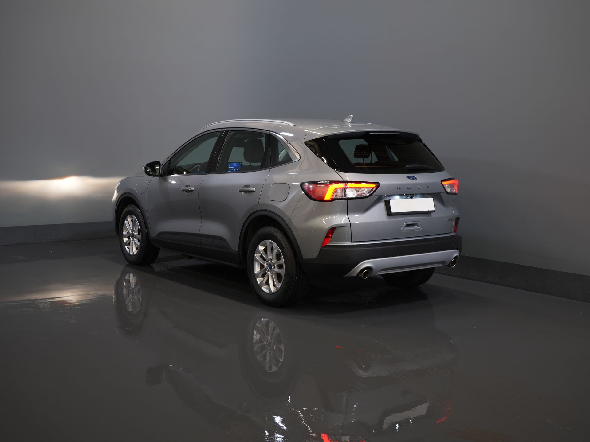 Ford Kuga SUV 2.5 PHEV 225 pk Titanium Navi/ Carplay/Stoelverw./Stuurverw./ Camera/ PDC/ Climate 1