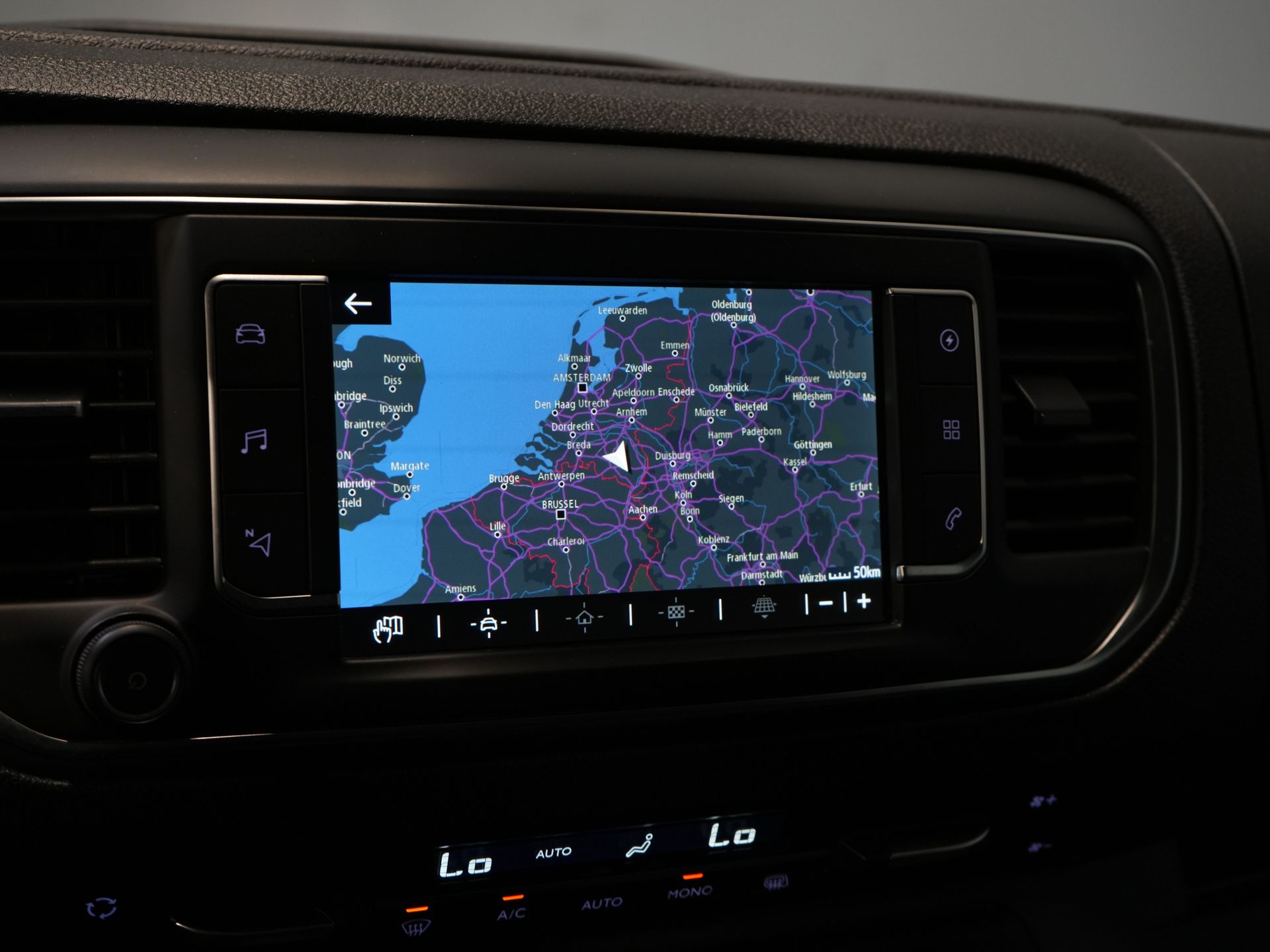 Toyota PROACE Electric Worker Bestelbus 75 kWh 330km WLTP L3 Snellader/ Xenon/ 2x Schuifdeur/ Head-Up/ Standkachel/ Stoelverw./ Carplay/ Climate/ Camera/ LMV 26