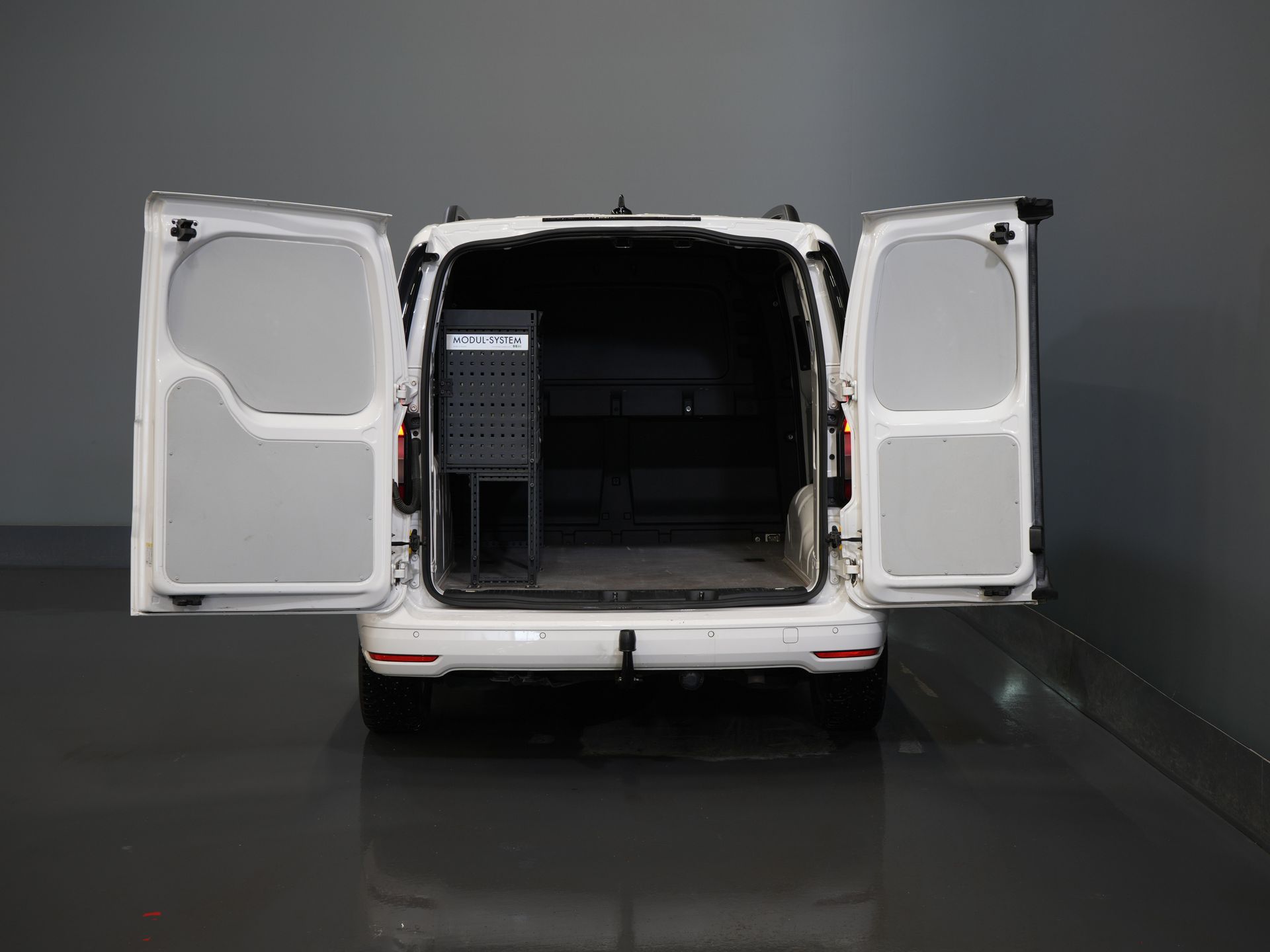 Volkswagen Caddy Cargo Bestelbus 2.0 TDI 125 pk DSG Aut. LED/ Dealer Ond./ Standkachel/ Stoelverw./ Carplay/ Camera/ PDC/ LMV/ Cruise/ Trekhaak/ Airco 4