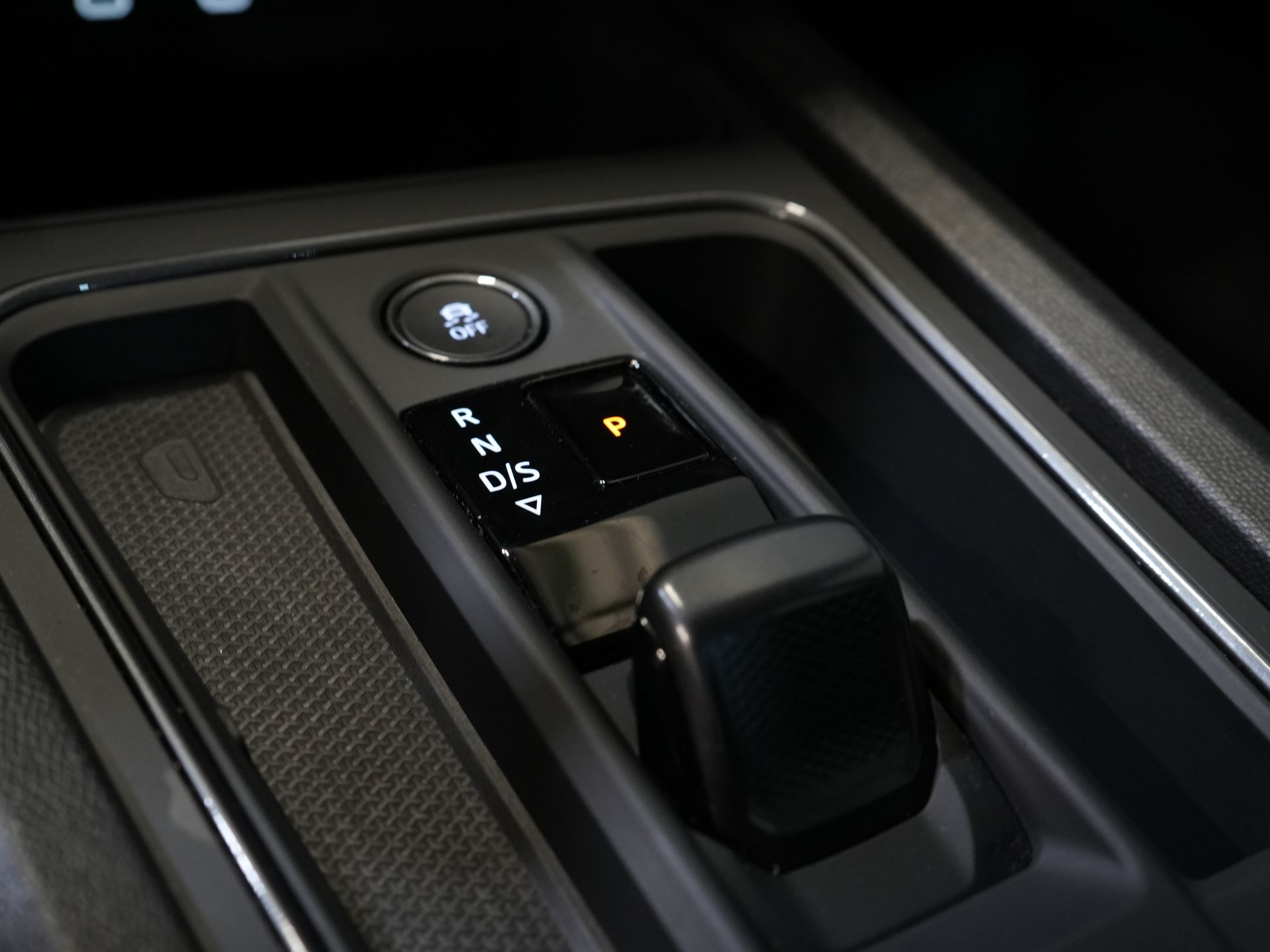 CUPRA Formentor SUV 1.4 e-Hybrid 245 pk VZ Performance Matrix/ Pano/ Adapt.Cruise/ Elek.Trekhaak/ Mem.Stoel/ Leder/ Navi/ Stoelverw./ Stuurverw./ Cl 26