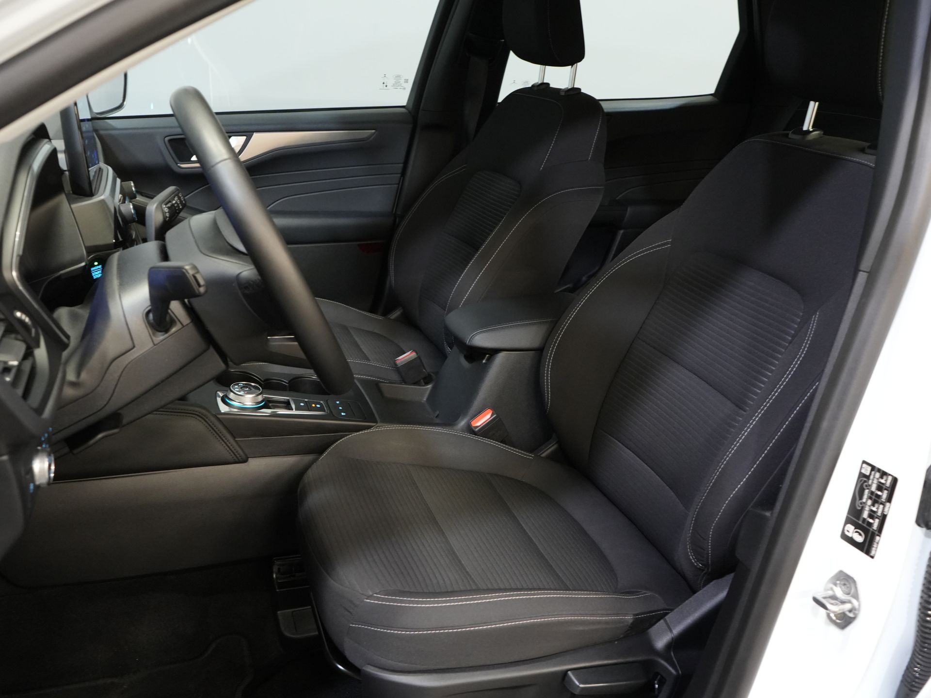 Ford Kuga SUV 2.5 PHEV 225 pk Titanium Navi/ Carplay/ Stoelverw./ Stuurverw./ Camera/ PDC/ Climate 11