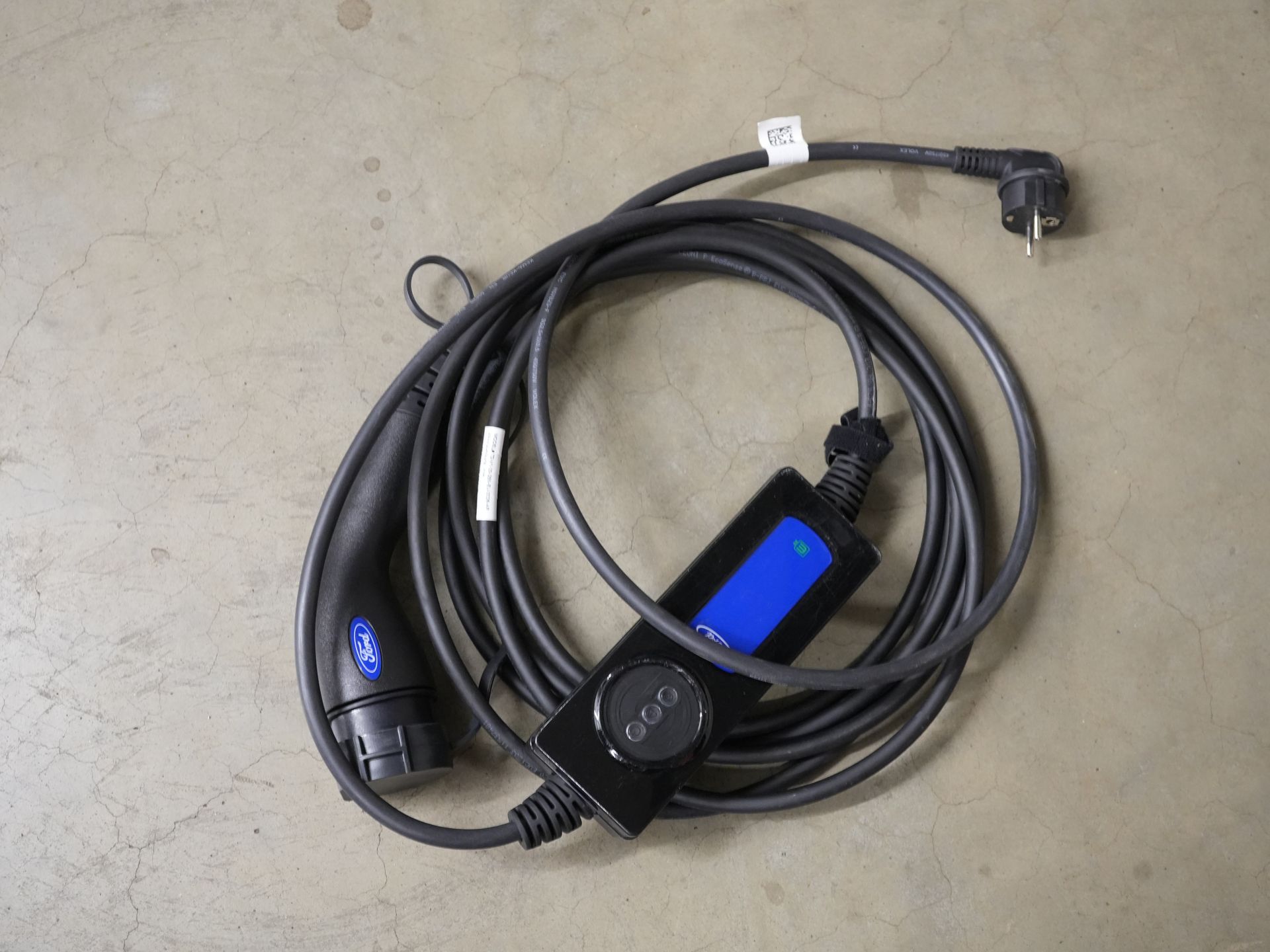 Ford Kuga SUV 2.5 PHEV 225 pk Titanium Navi/ Carplay/ Stoelverw./ Stuurverw./ Camera/ PDC/ Climate 15