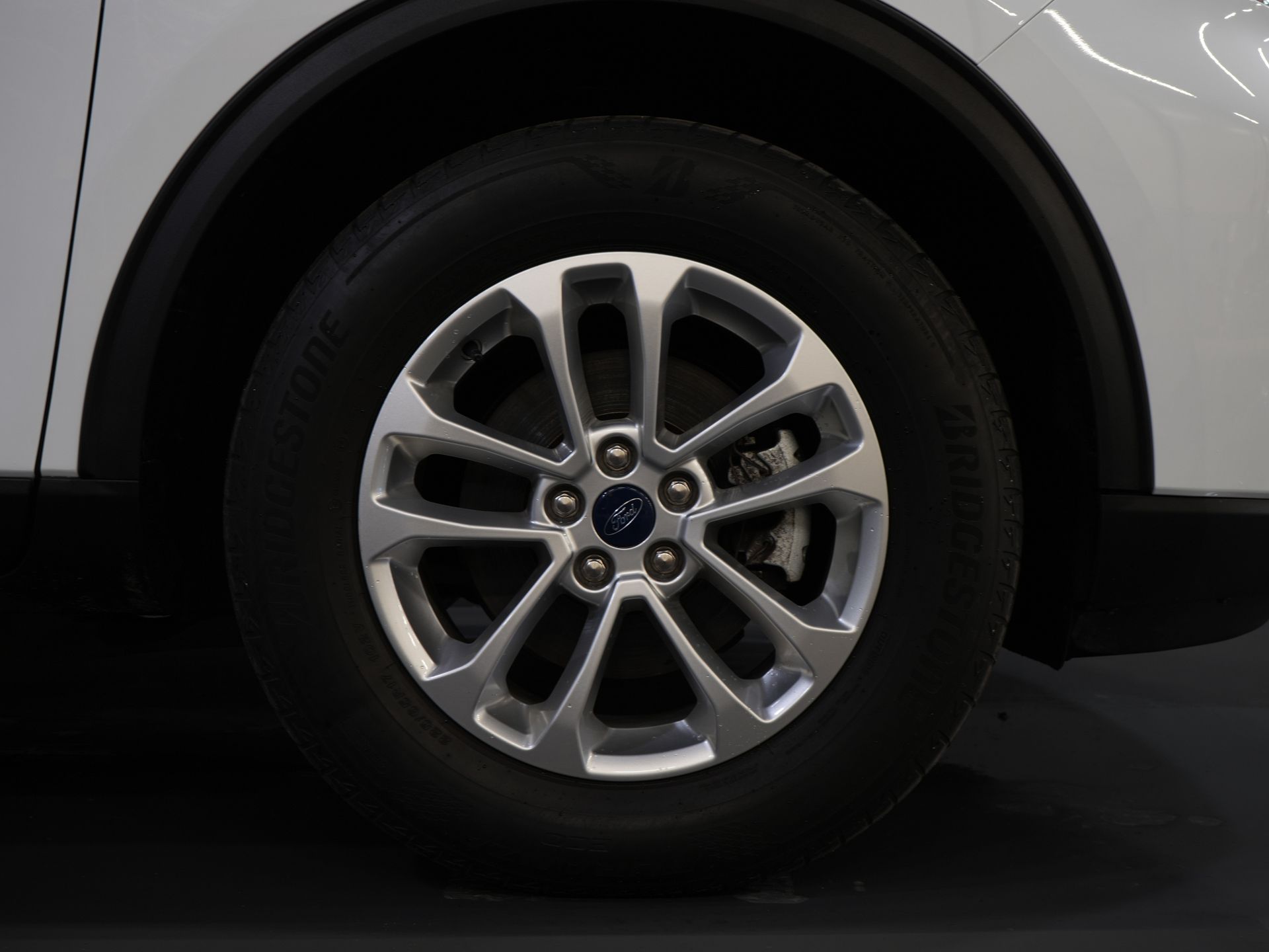 Ford Kuga SUV 2.5 PHEV 225 pk Titanium Navi/ Carplay/ Stoelverw./ Stuurverw./ Camera/ PDC/ Climate 8