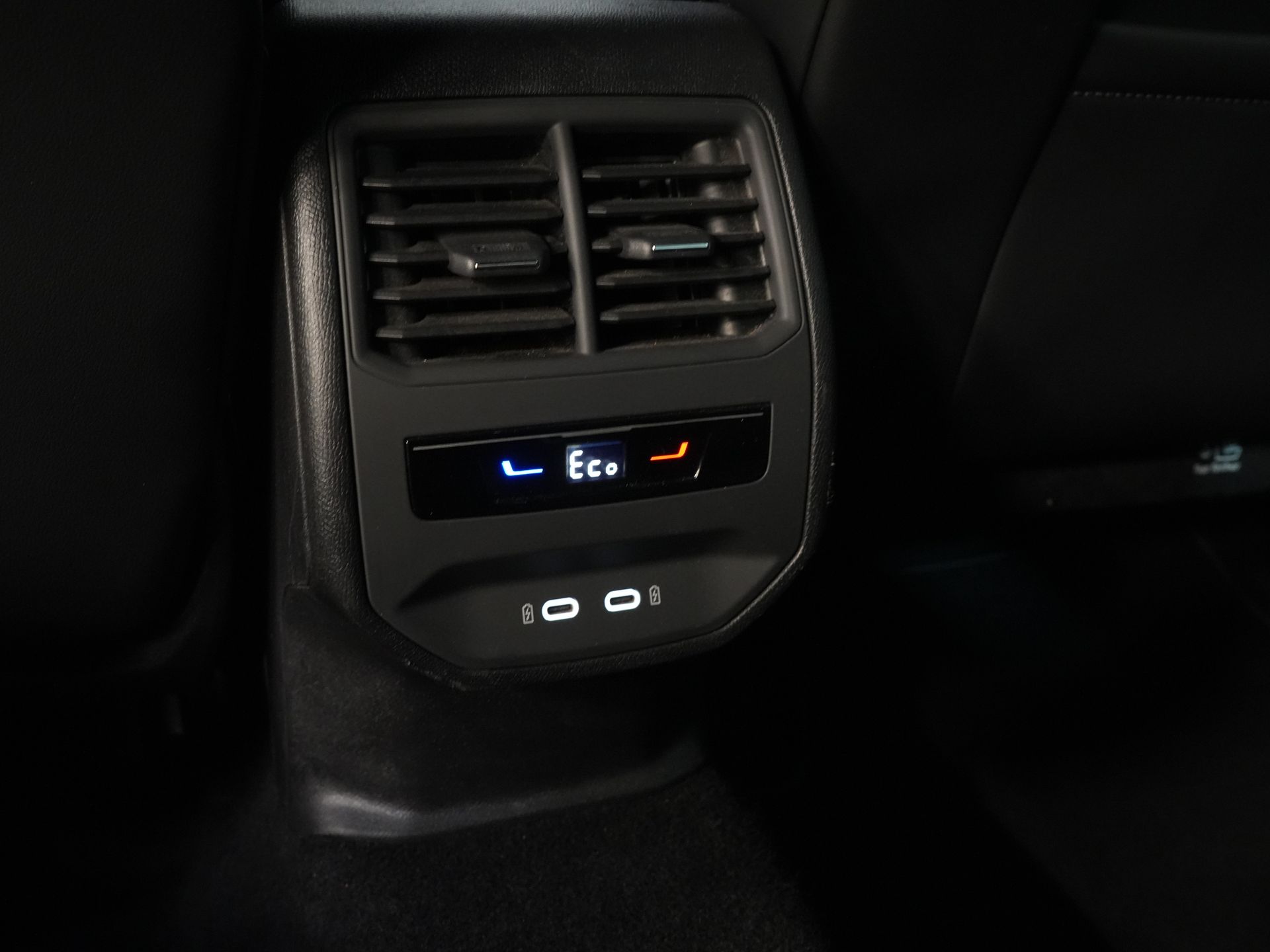 CUPRA Formentor SUV 1.4 e-Hybrid Copper Edition Adapt.Cruise/ Matrix/ Stoelverw./ Camera/ Carplay/ Standkachel/ Stuurverw./ PDC/ Climate 18