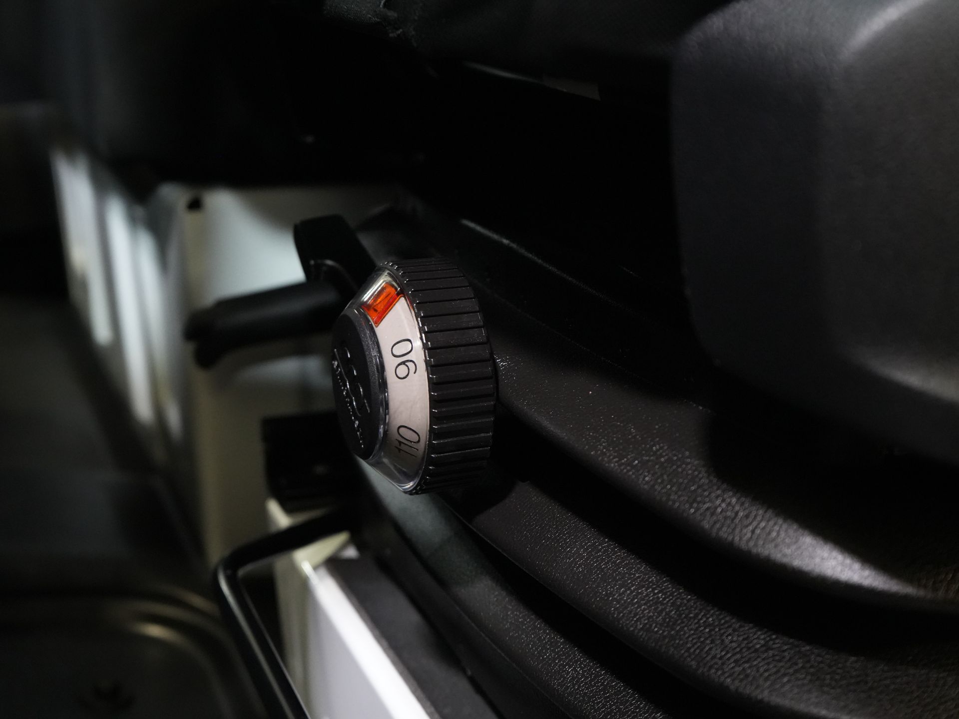 Mercedes-Benz Sprinter Bestelbus 317 CDI Aut. L2H2 3.5t Trekverm./ LED/ Gev.Stoel/ 270 Gr.Deuren/ Stoelverw./ Navi/ Camera/ PDC/ Cruise/ Airco 24