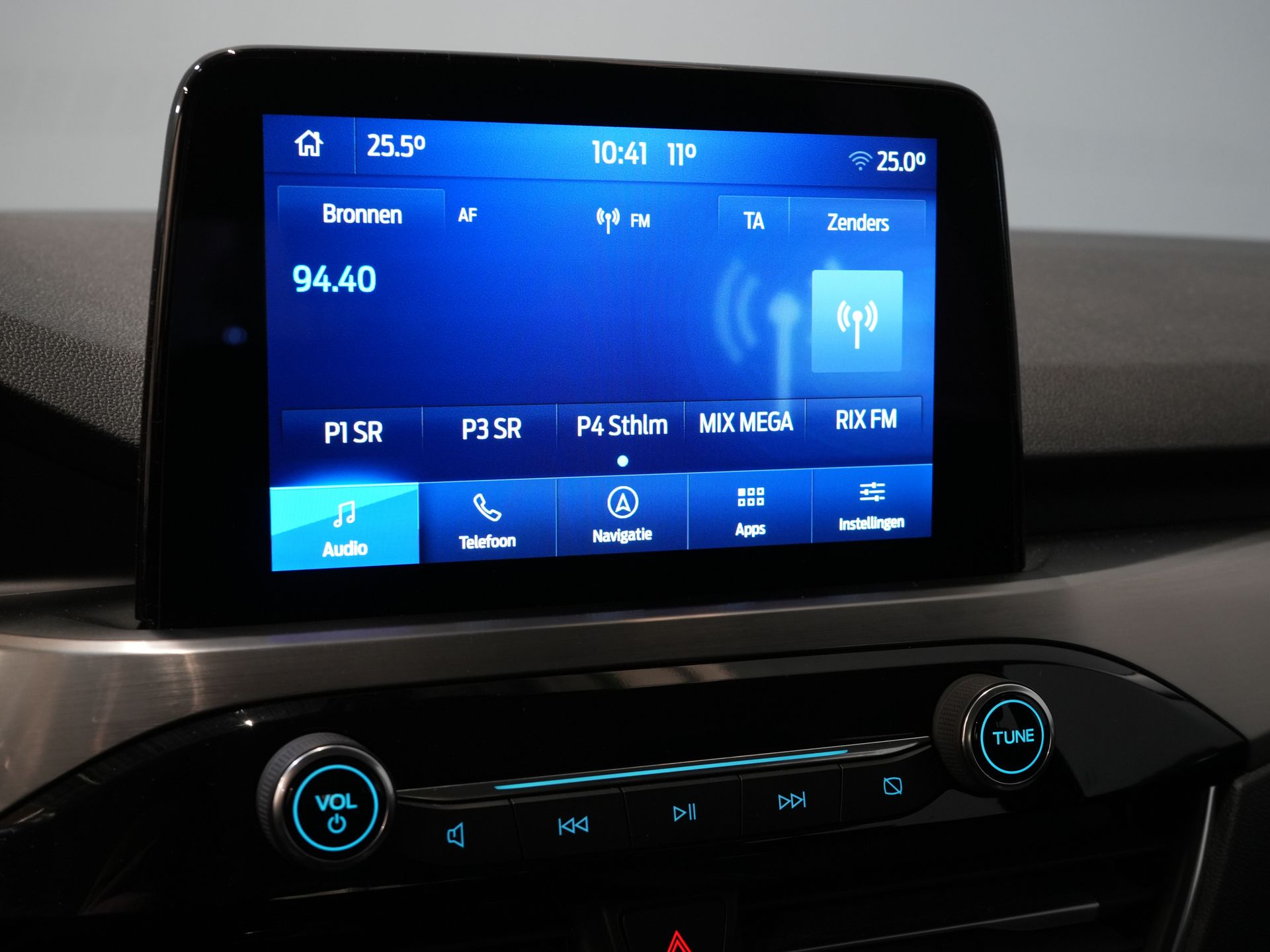 Ford Kuga SUV 2.5 PHEV 225 pk Titanium Navi/ Carplay/ Stoelverw./ Stuurverw./ Camera/ PDC/ Climate 25