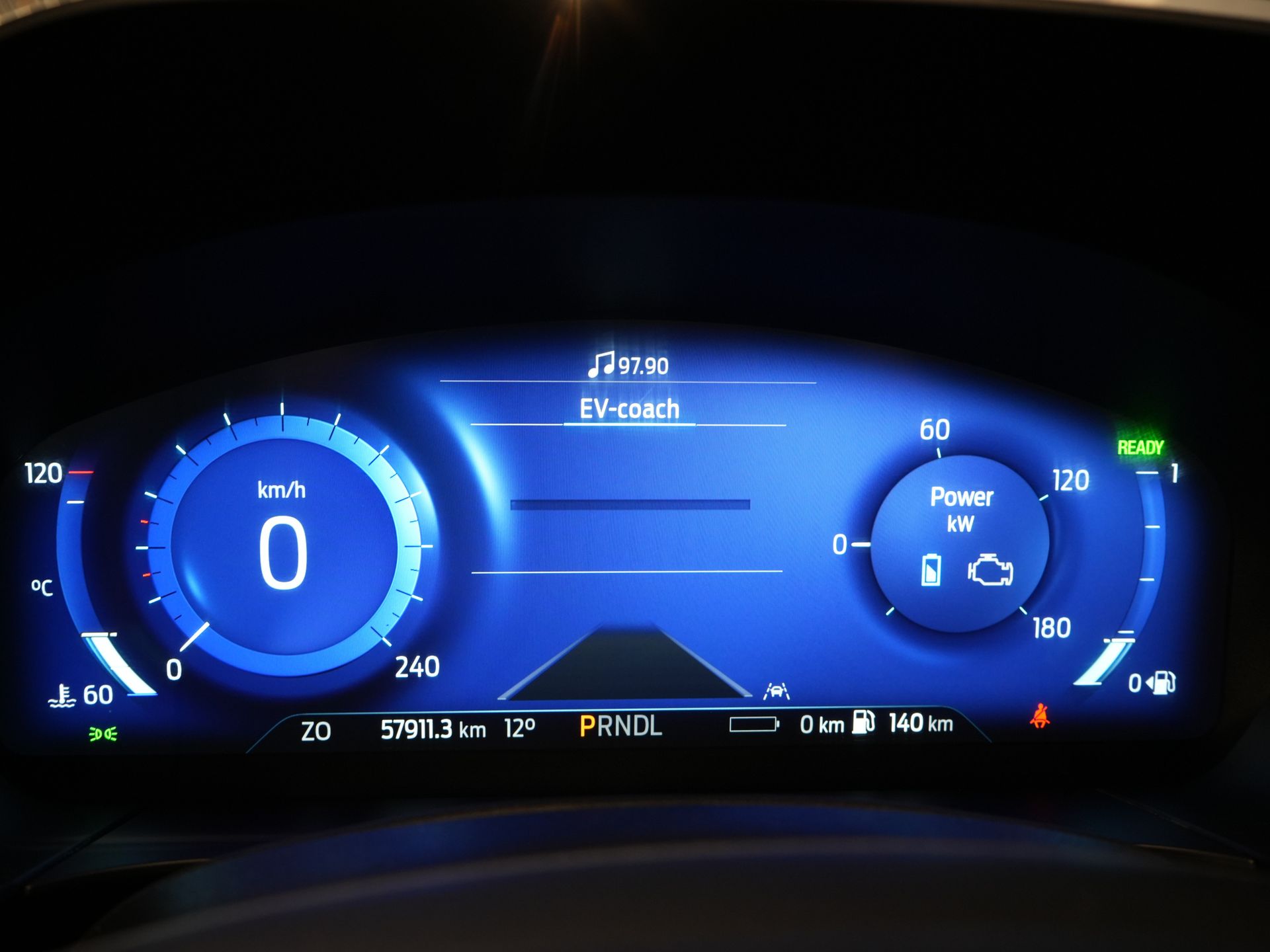 Ford Kuga SUV 2.5 PHEV 225 pk Titanium Navi/ Carplay/ Stoelverw./ Stuurverw./ Camera/ PDC/ Climate 21