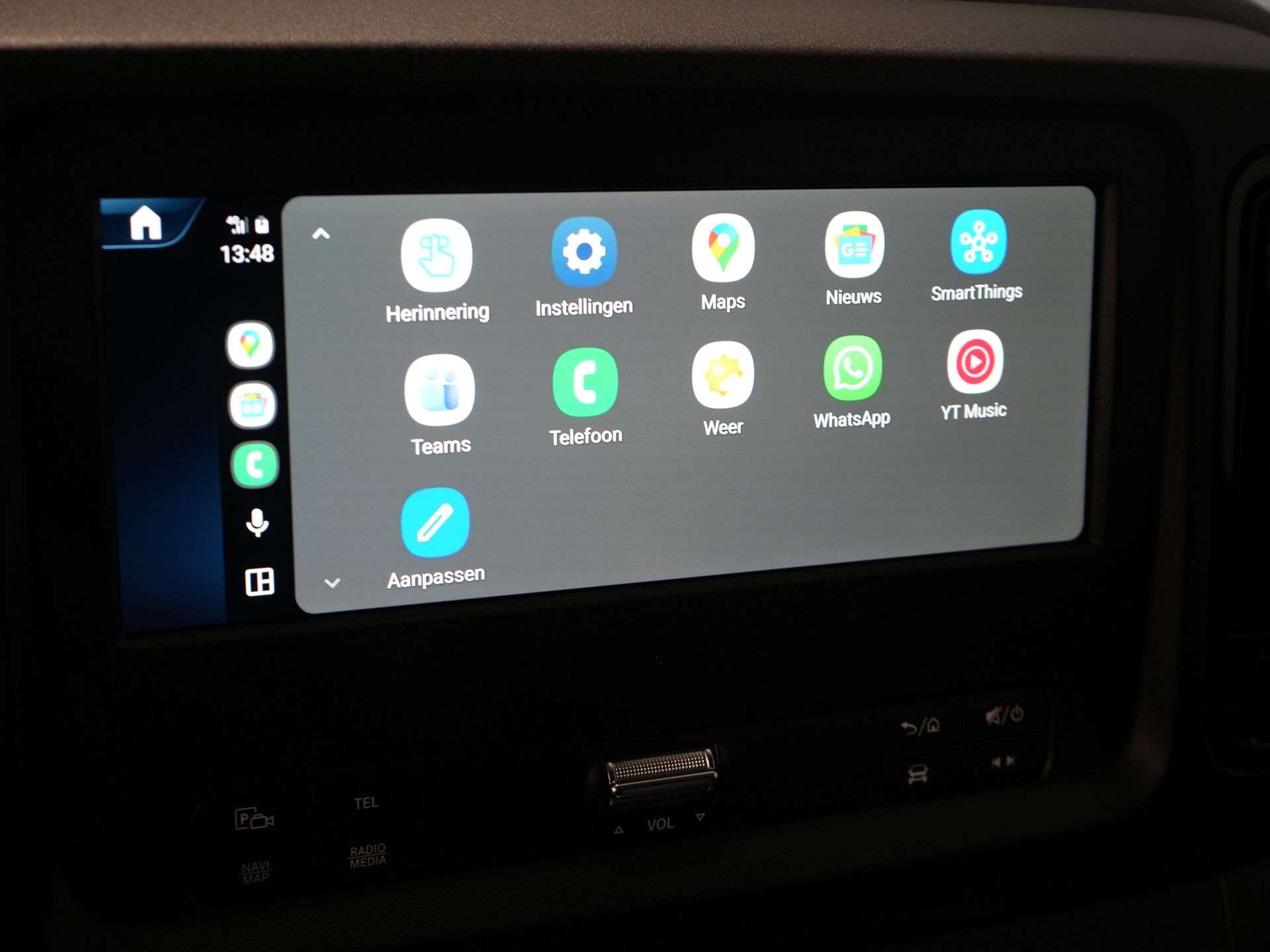 Mercedes-Benz Vito Bestelbus 119 CDI Aut. L2 LED/ 2.5t Trekverm./ 270Gr.Deuren/ Stoelverw./ Carplay/ Camera/ Trekhaak/ Cruise/ PDC/ DAB 25