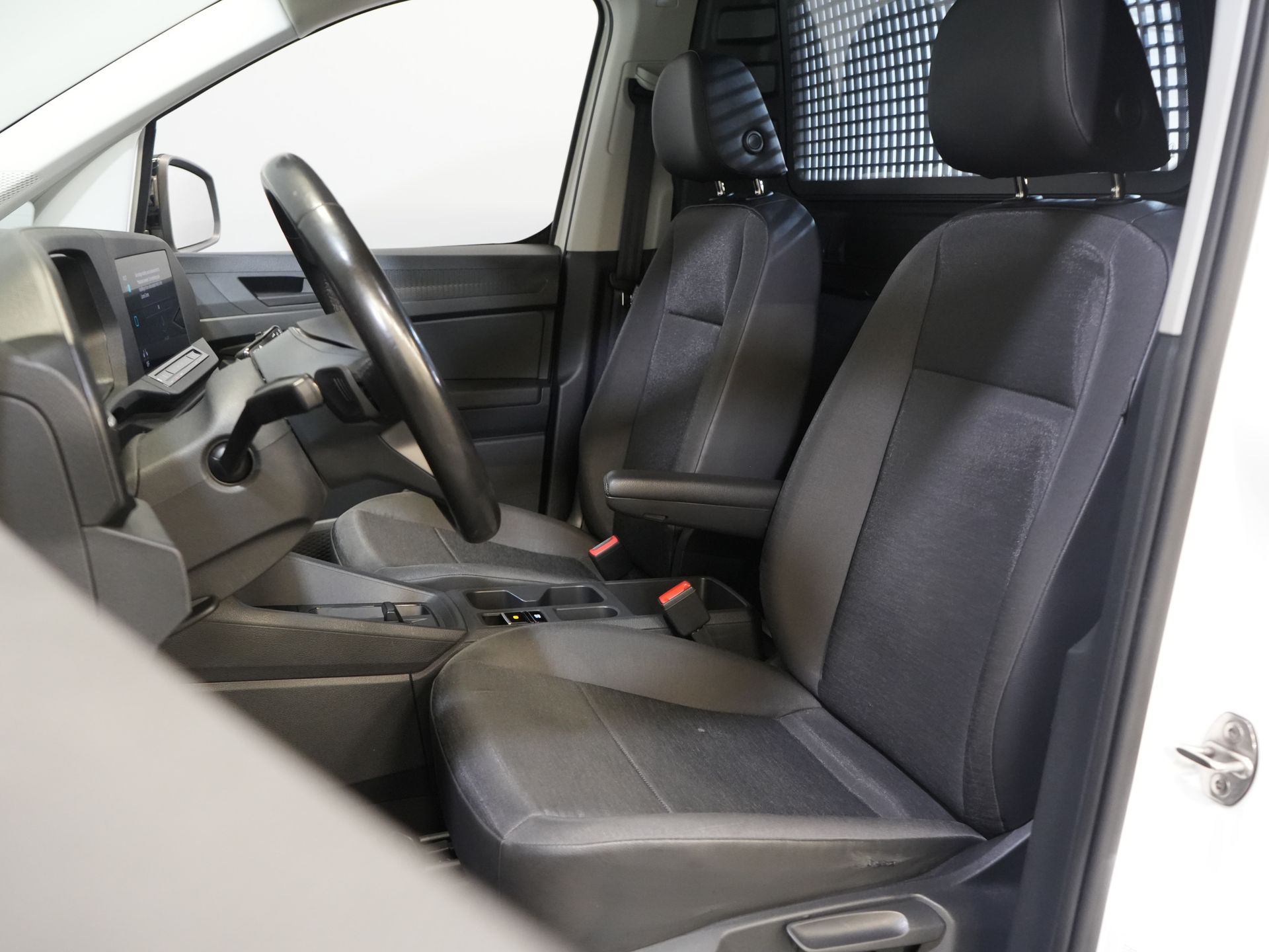 Volkswagen Caddy Cargo Bestelbus 1.5 TSI 115 pk DSG Aut. BENZINE LED/ Adapt.Cruise/ Stoelverw/ Navi/ Camera/ PDC/ Climate/ Trekhaak 11