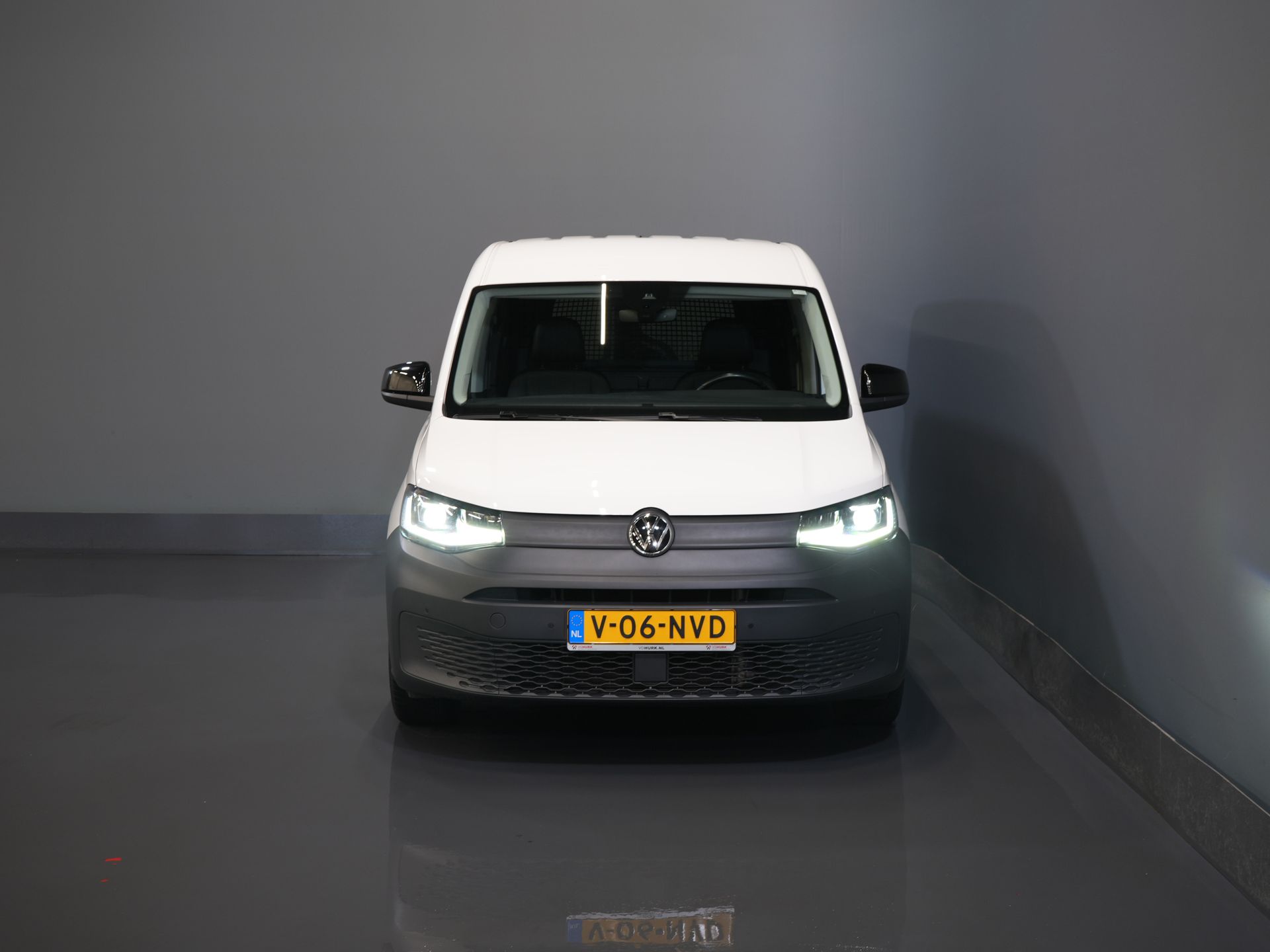 Volkswagen Caddy Cargo Bestelbus 1.5 TSI 115 pk DSG Aut. BENZINE LED/ Adapt.Cruise/ Stoelverw/ Navi/ Camera/ PDC/ Climate/ Trekhaak 6