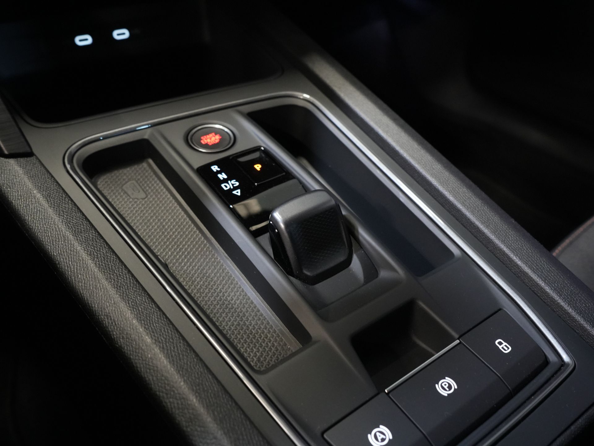 CUPRA Formentor SUV 1.4 e-Hybrid 245 pk VZ Performance Matrix/ Adapt. Cruise/ Navi/ Camera/ Stuurverw./ Climate/ 19”LMV 26