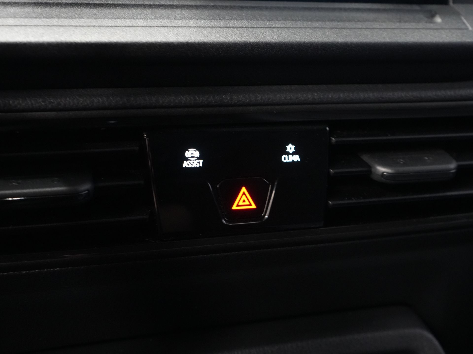 Volkswagen Caddy Cargo Bestelbus Maxi 2.0 TDI 125 pk DSG Aut. Standkachel/ Afn. Trekhaak/ Stoelverw./ Airco/ Cruise/ Camera/ PDC 20