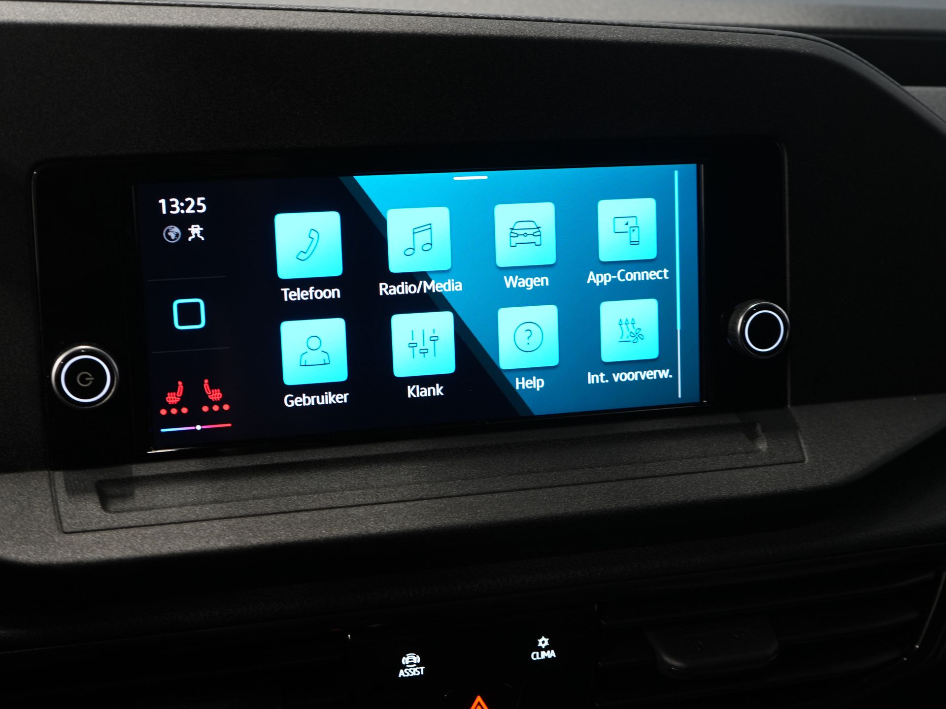 Volkswagen Caddy Cargo Bestelbus Maxi 2.0 TDI 125 pk DSG Aut. Standkachel/ Afn. Trekhaak/ Stoelverw./ Airco/ Cruise/ Camera/ PDC 22