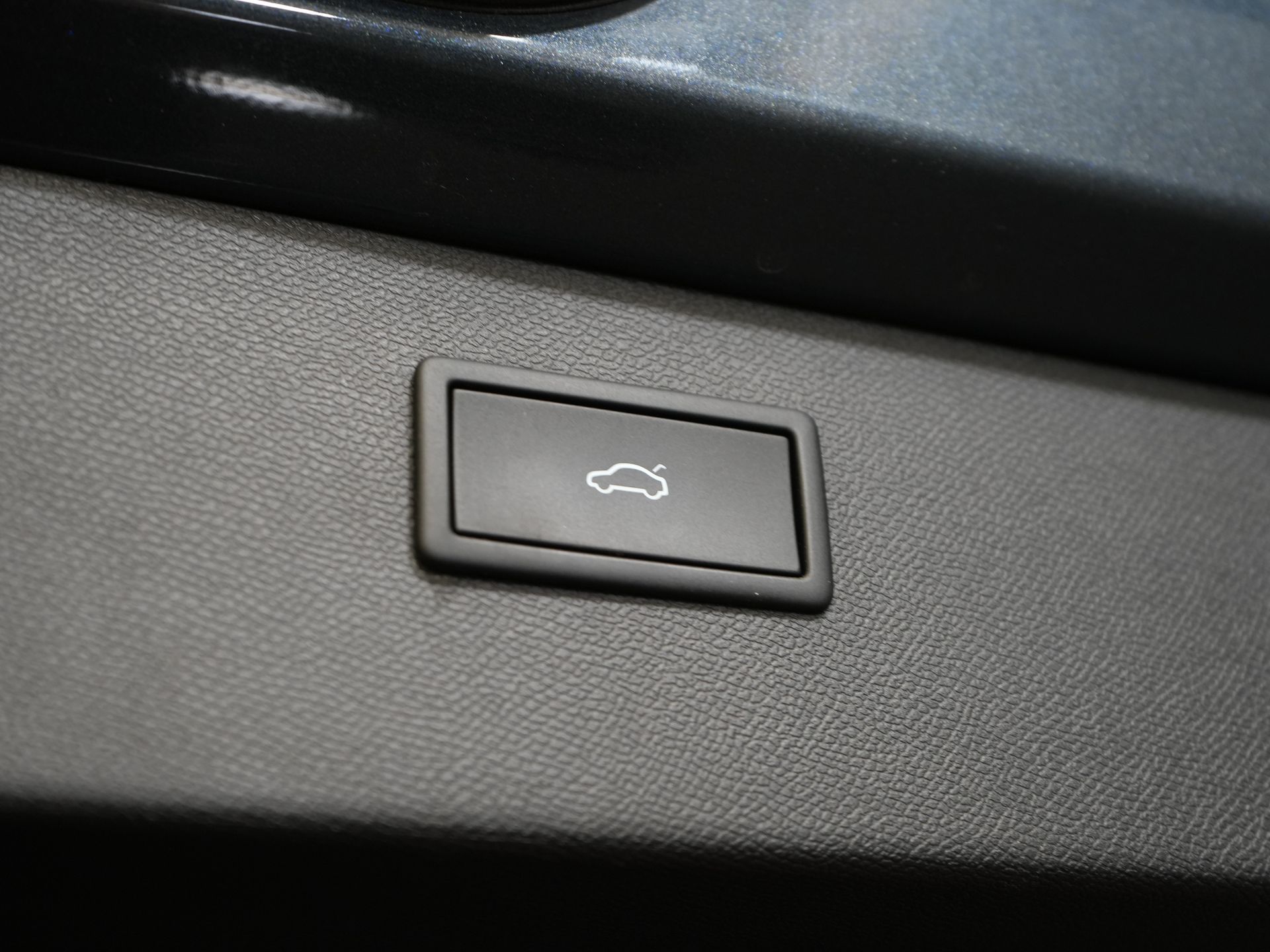 CUPRA Formentor SUV 1.4 e-Hybrid 245 pk VZ Performance Edition Pano/ Elek.Trekhaak/ Elek.Klep/ Mem.Stoel/ Matrix/ Adapt. Cruise/ Carplay/ Camera/ St 17