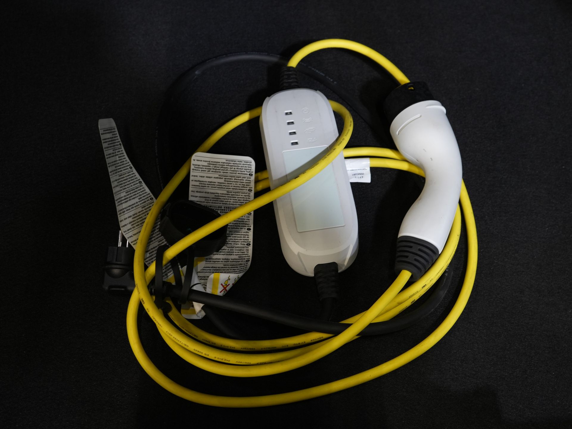 CUPRA Formentor SUV 1.4 e-Hybrid 245 pk VZ Performance Edition Pano/ Elek.Trekhaak/ Elek.Klep/ Mem.Stoel/ Matrix/ Adapt. Cruise/ Carplay/ Camera/ St 19